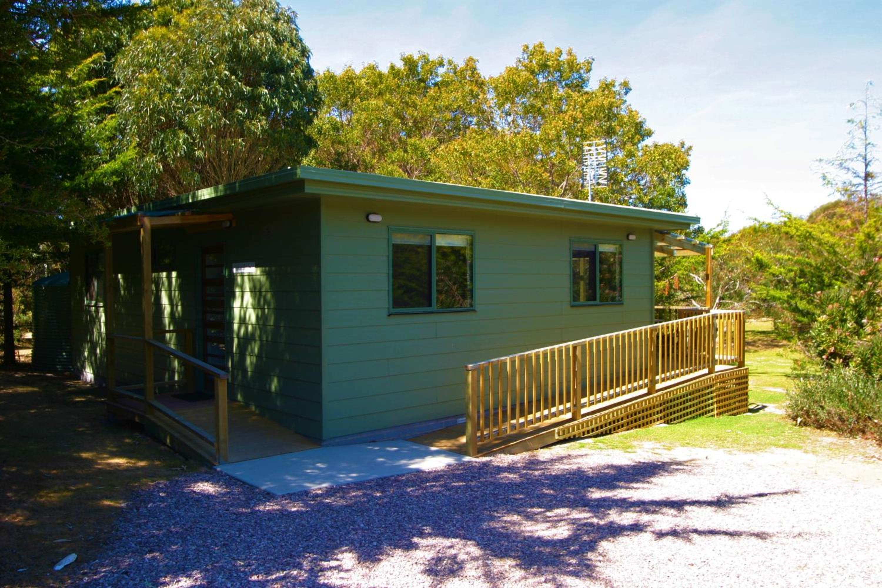Two-Bedroom Cottage photo 3
