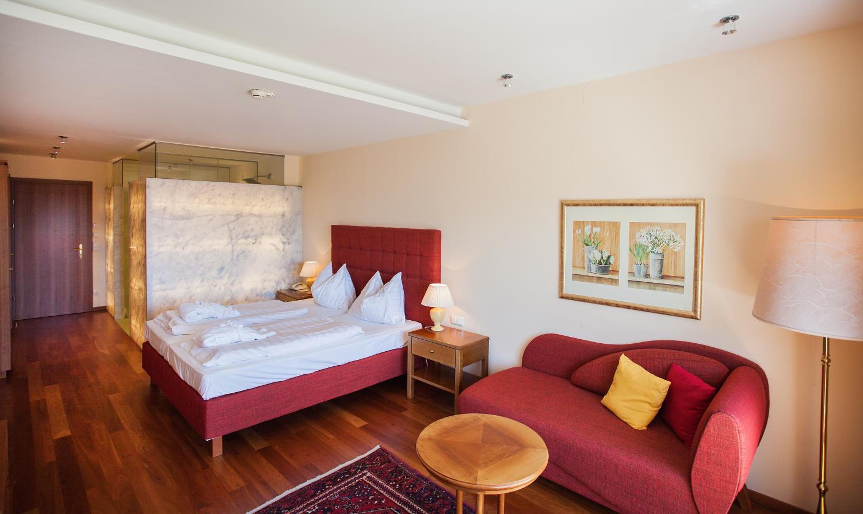 Standard Double Room with Lake View photo 2