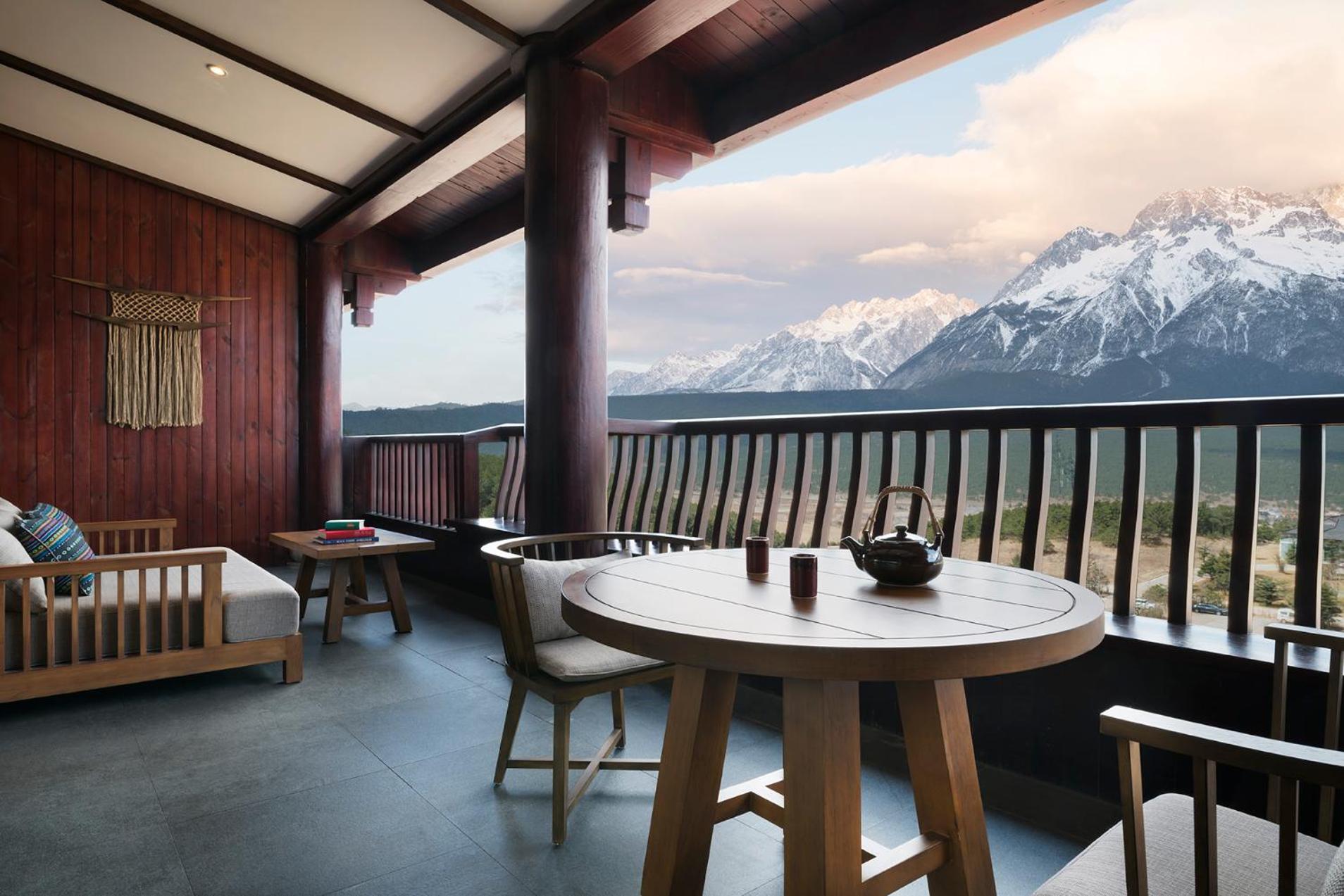 Mountain Executive Suite - King Room photo 3