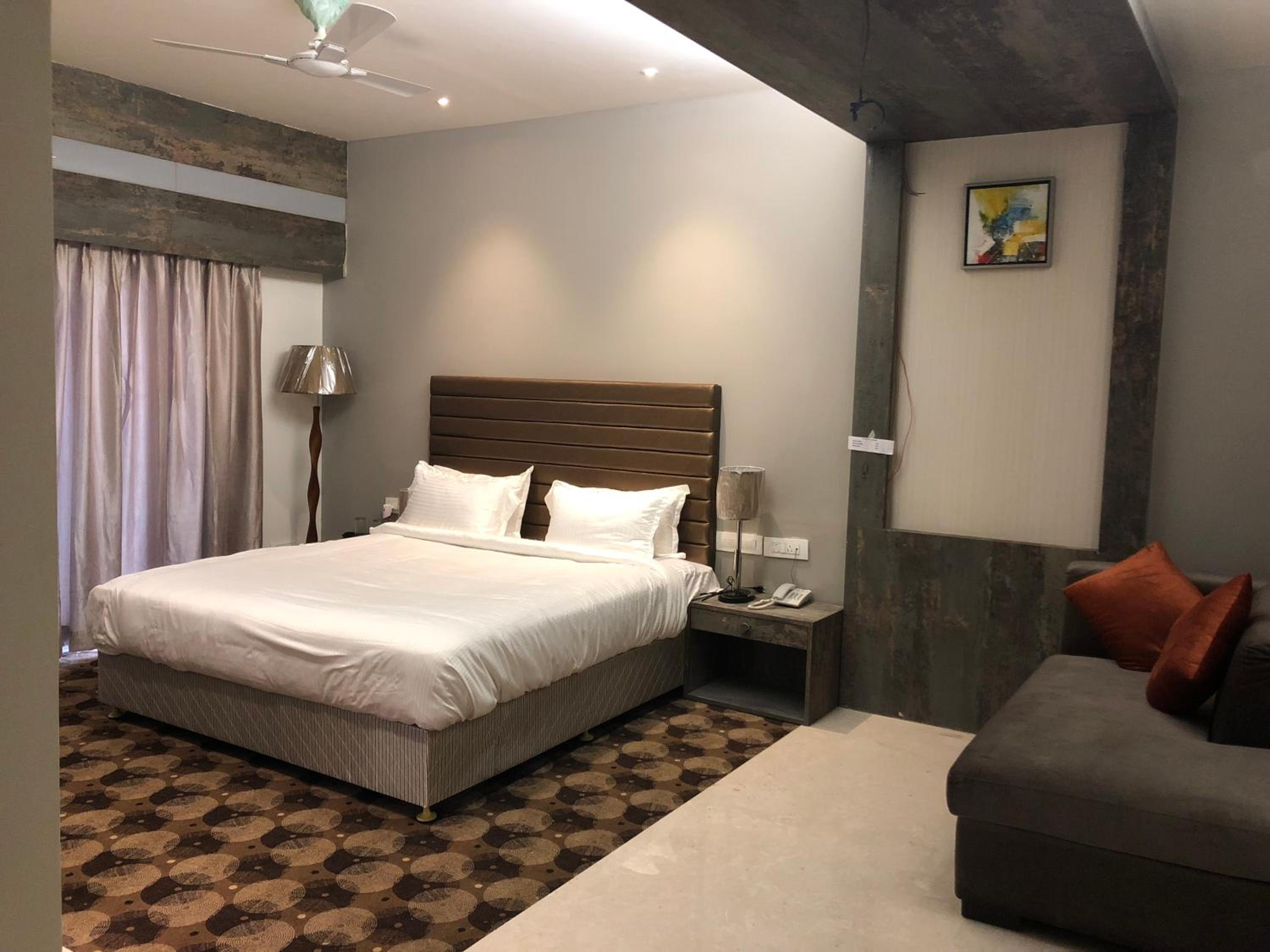 Deluxe Double Room - Photo 3