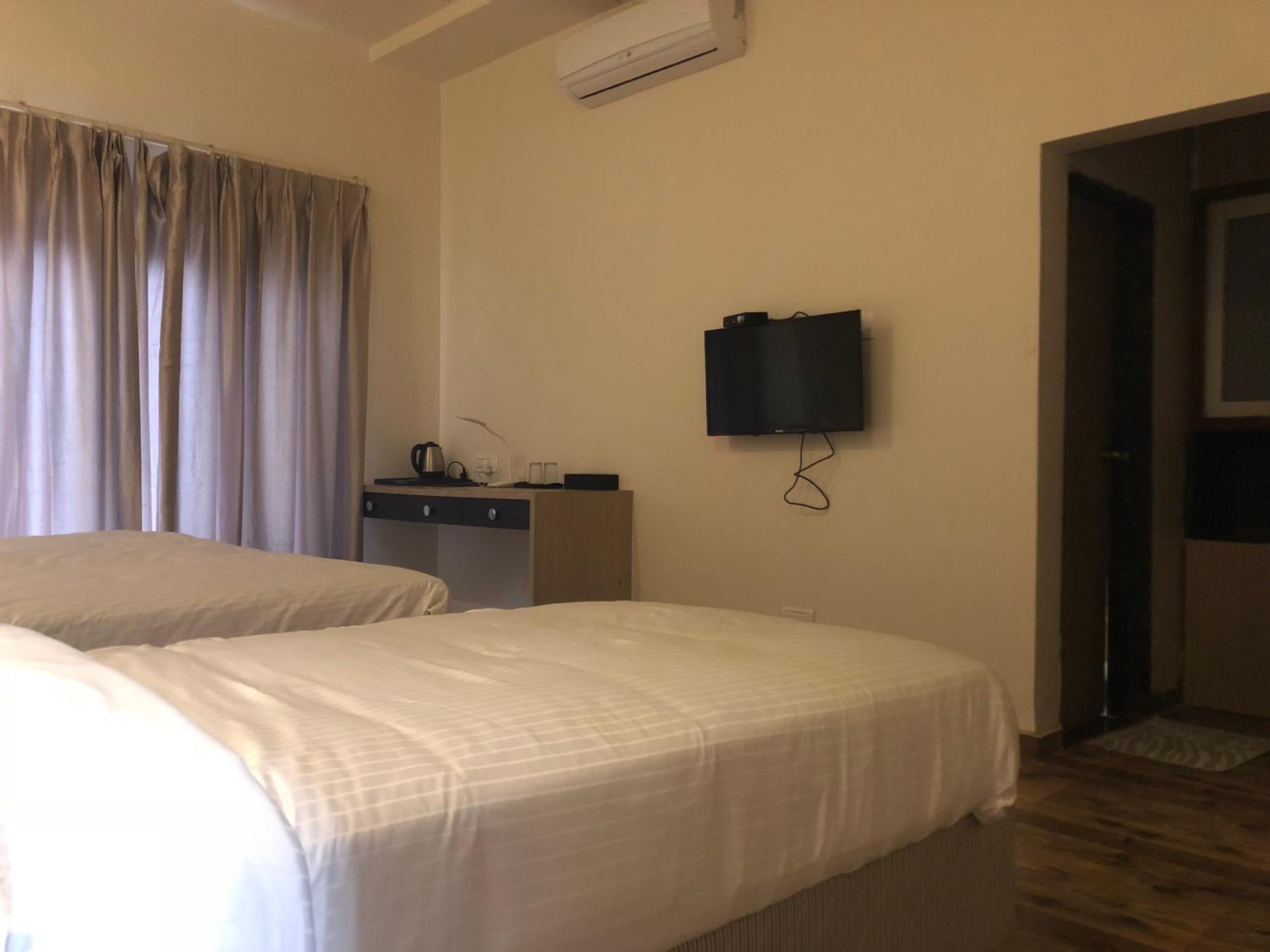Budget Triple Room - Photo 3