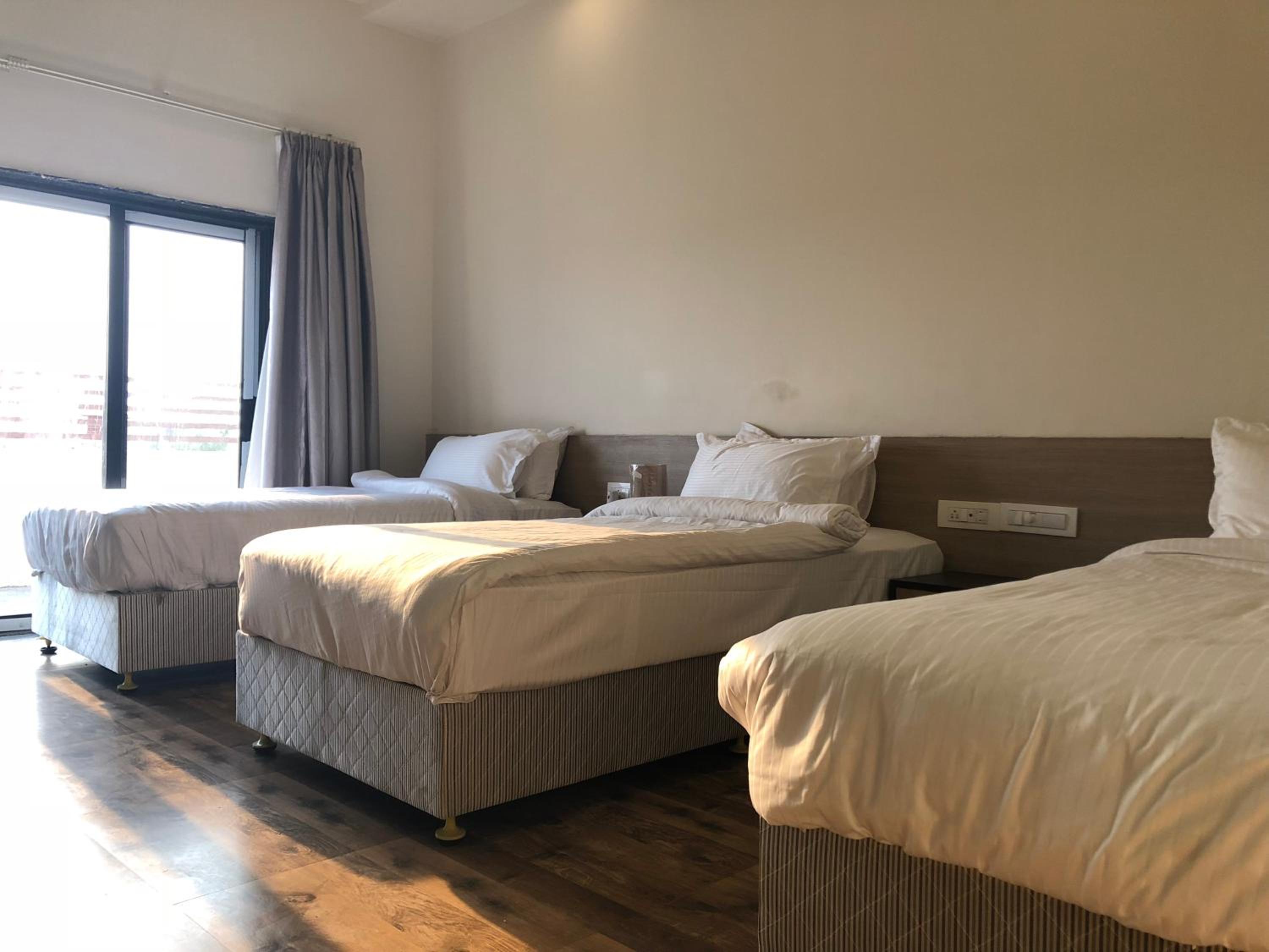 Budget Triple Room - Photo 5