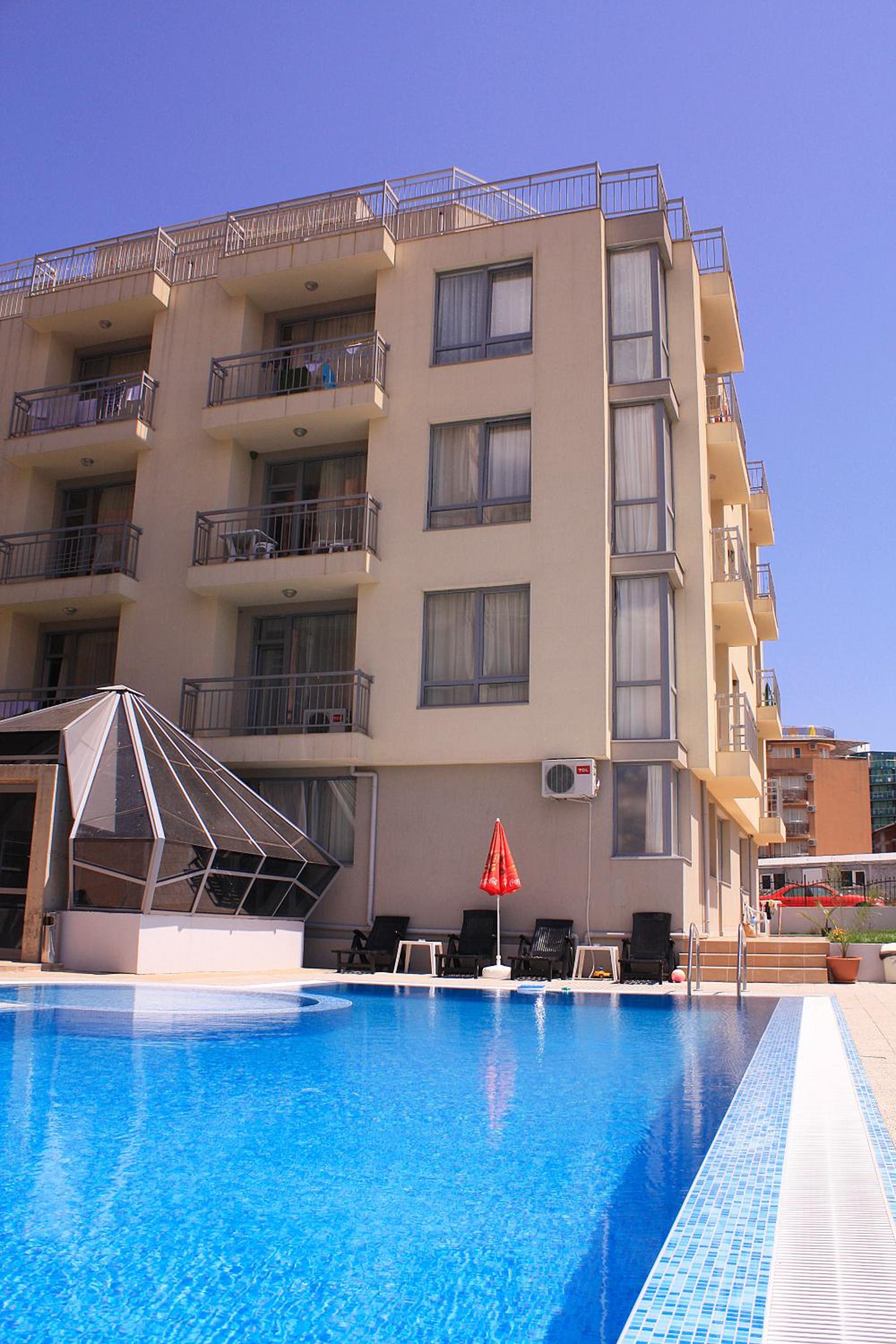 Studio with Balcony (3 Adults) photo 2