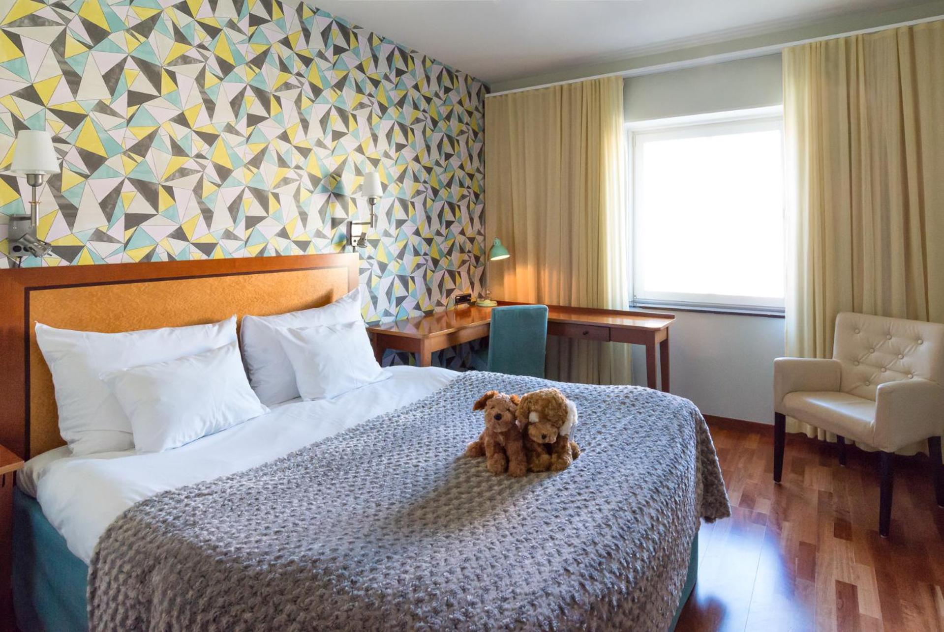 Standard Double or Twin Room - Photo 2