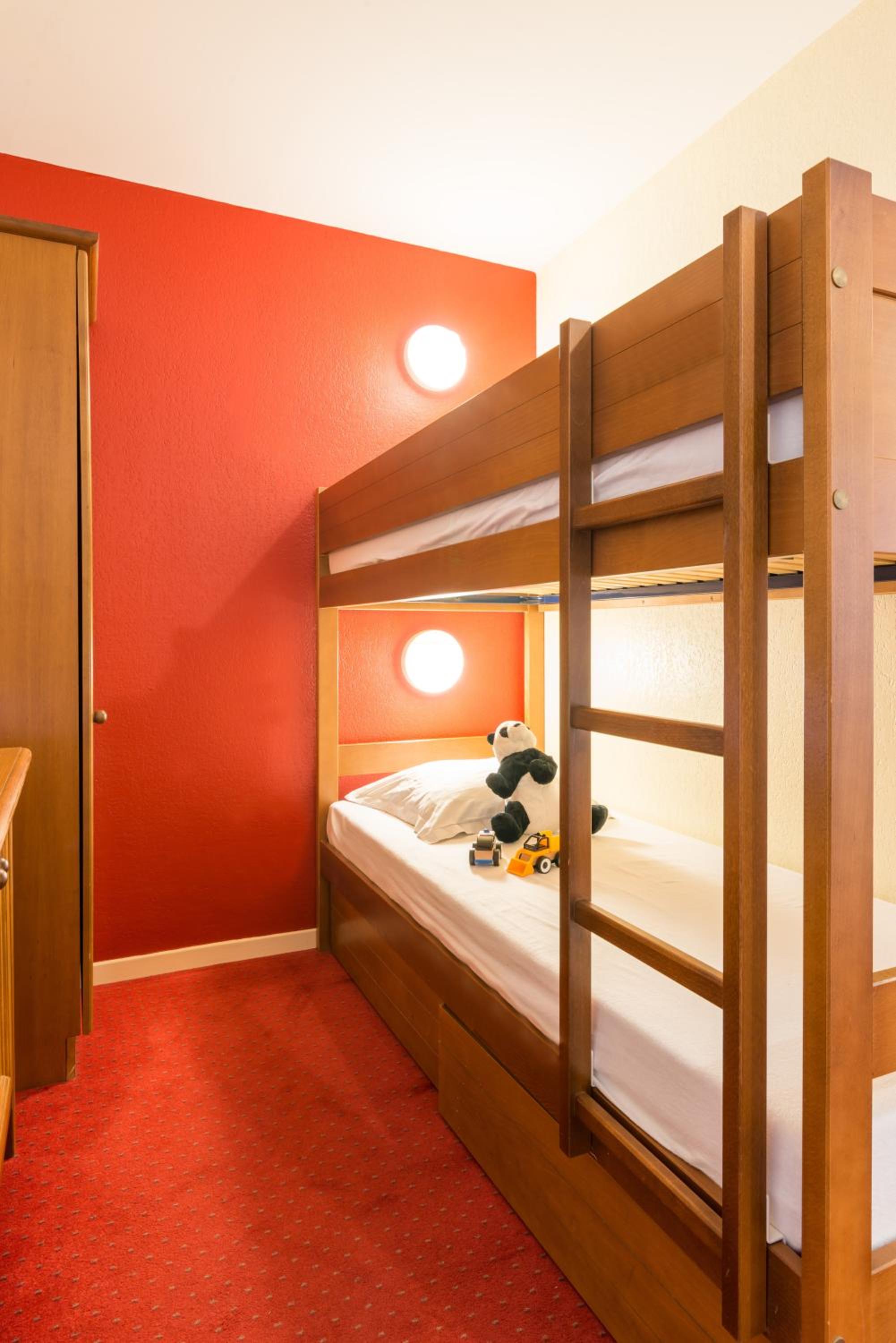 Studio with Sleeping Alcove and Balcony (4 People)