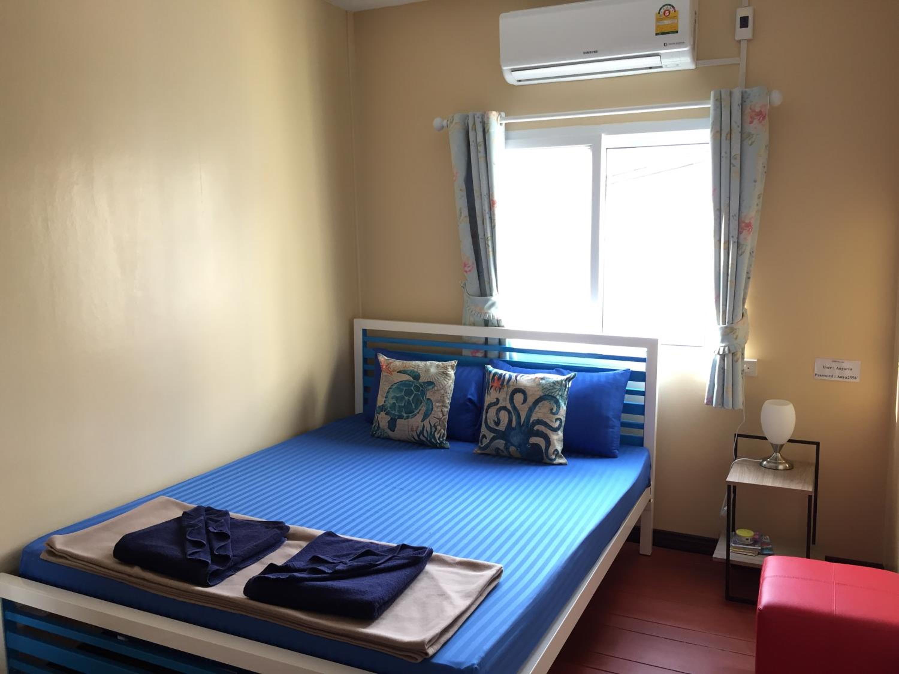 Double Room with Shared Bathroom photo 1