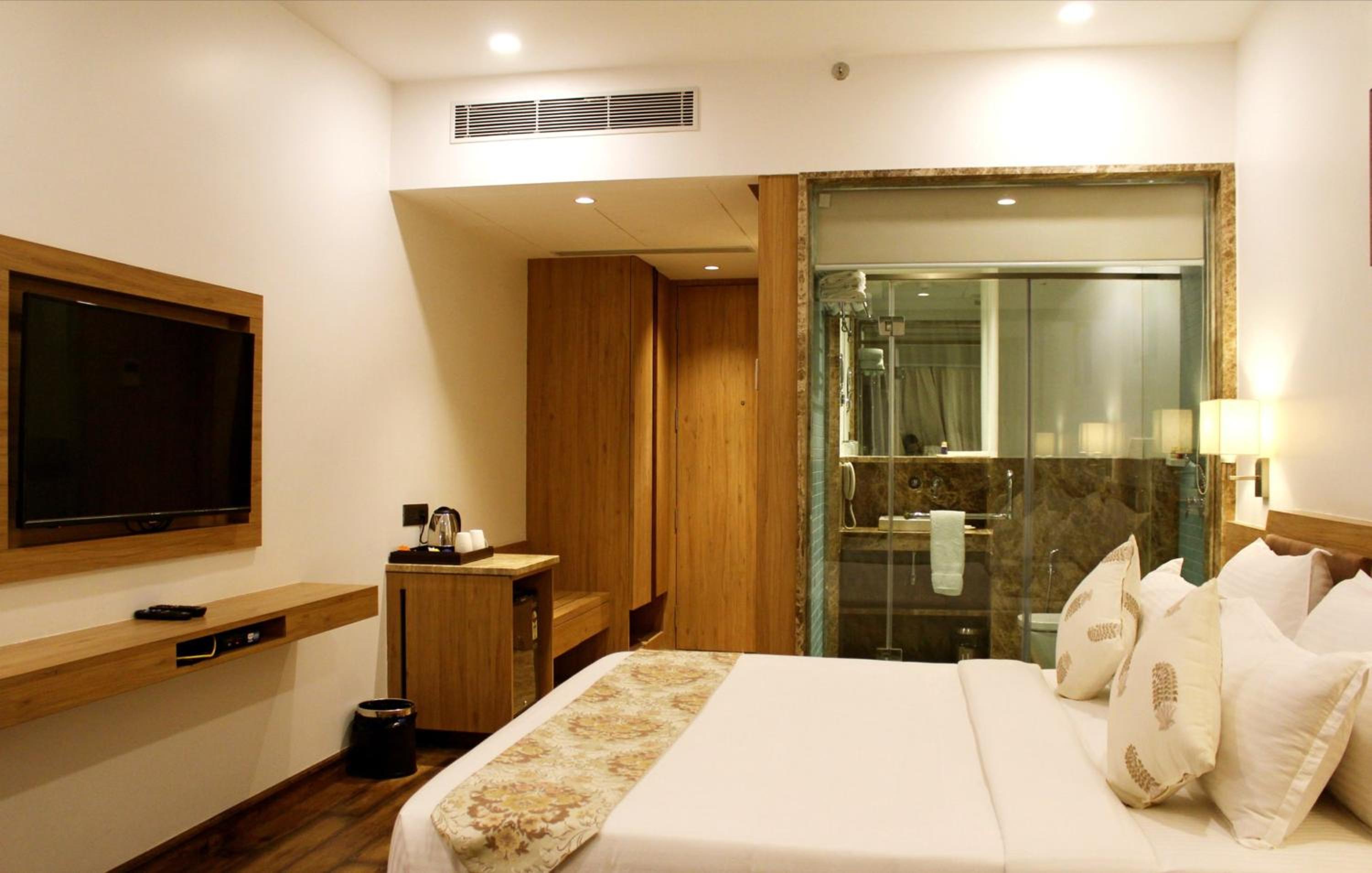 Superior King Room