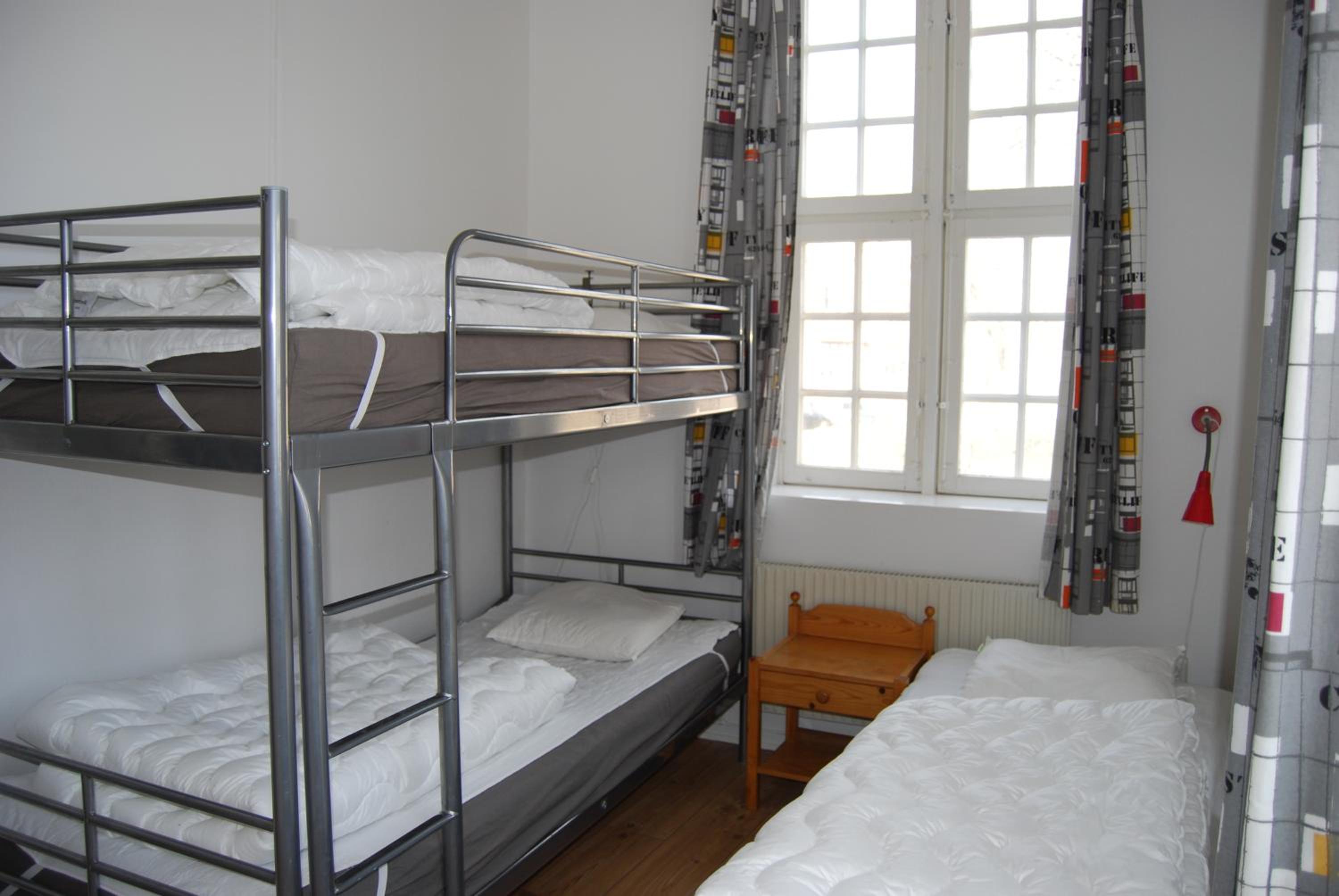 Triple Room with Shared Bathroom photo 2