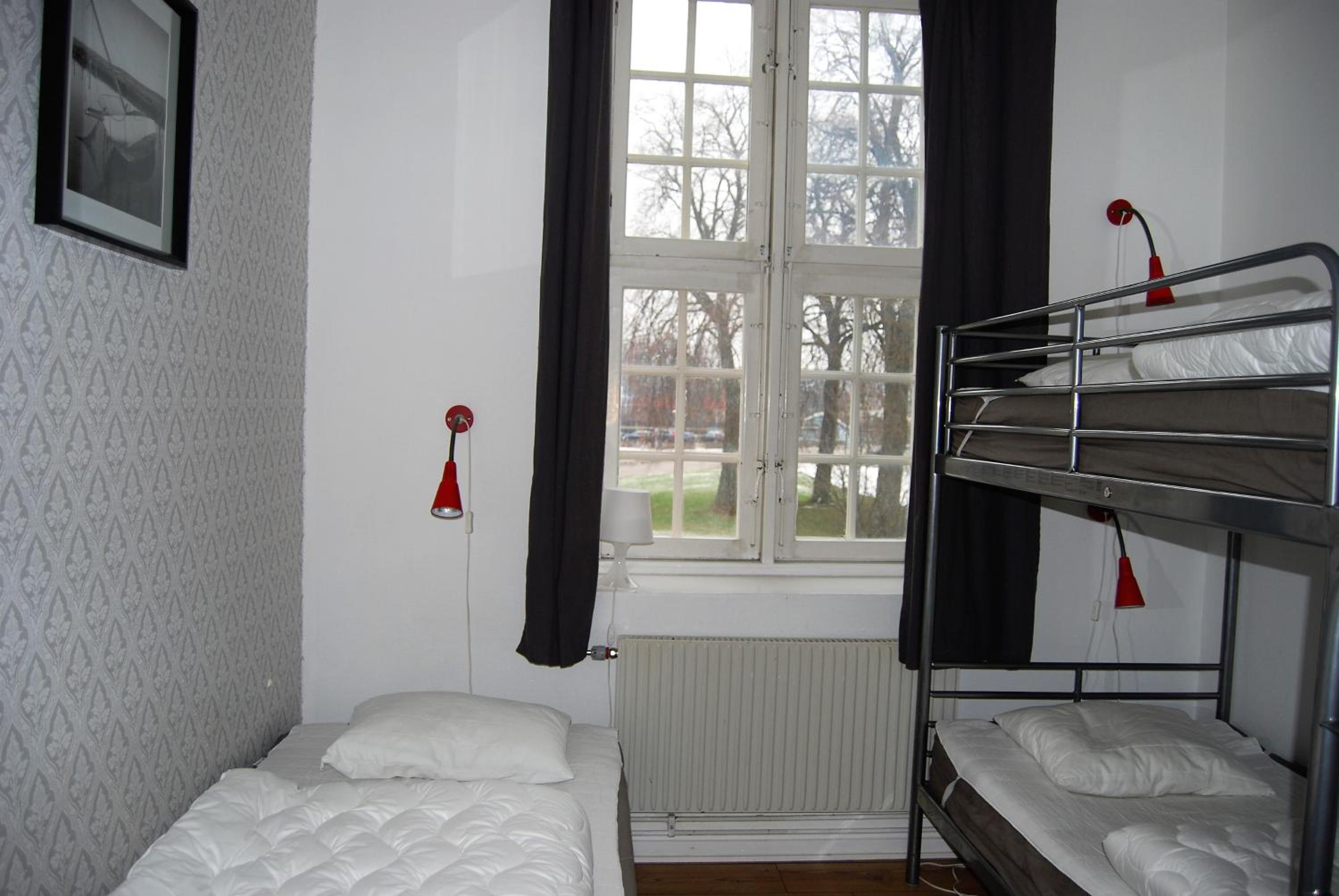 Triple Room with Shared Bathroom photo 1