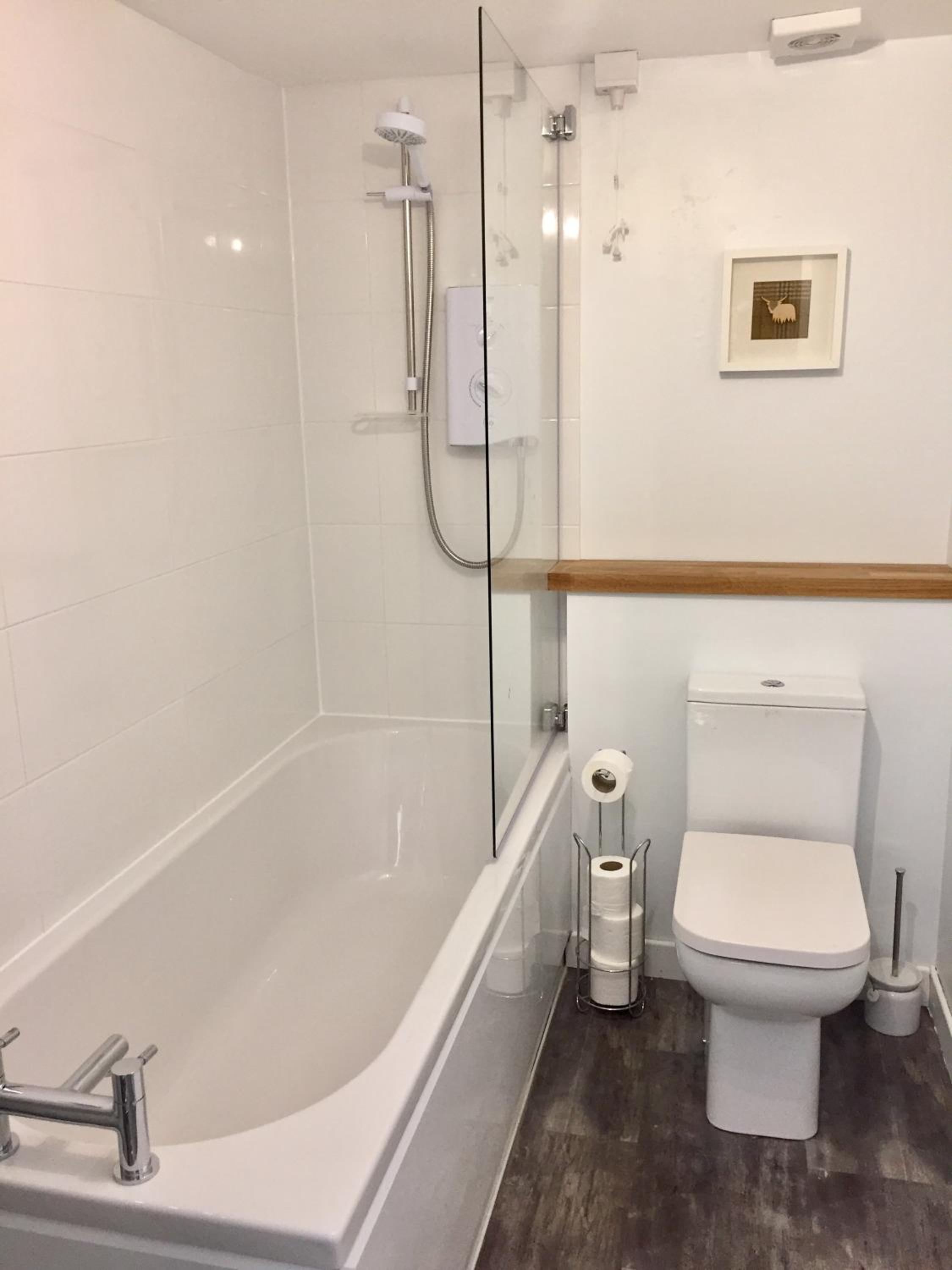 Twin Room With Private Bathroom photo 2