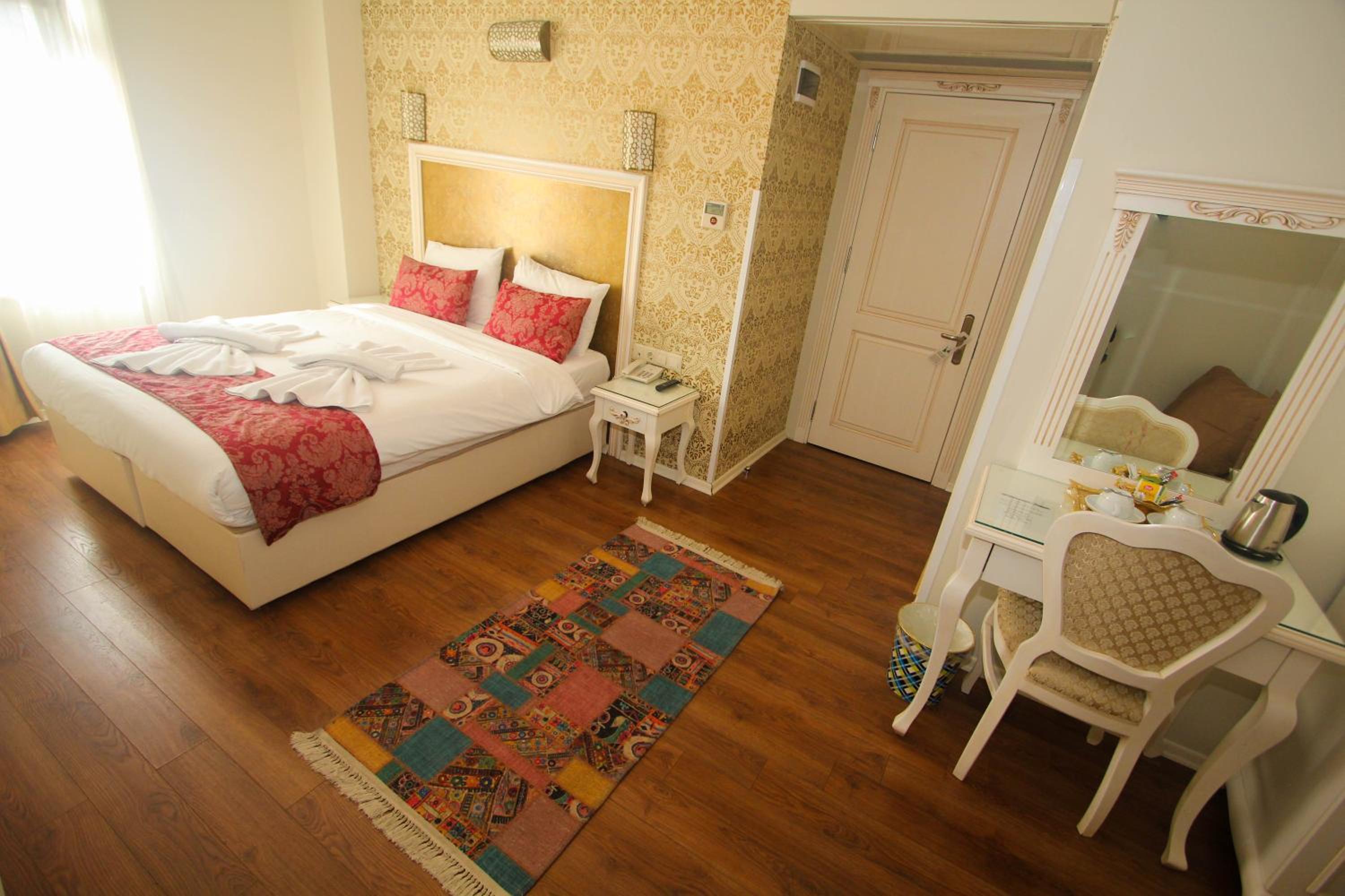Superior Double or Twin Room photo 1