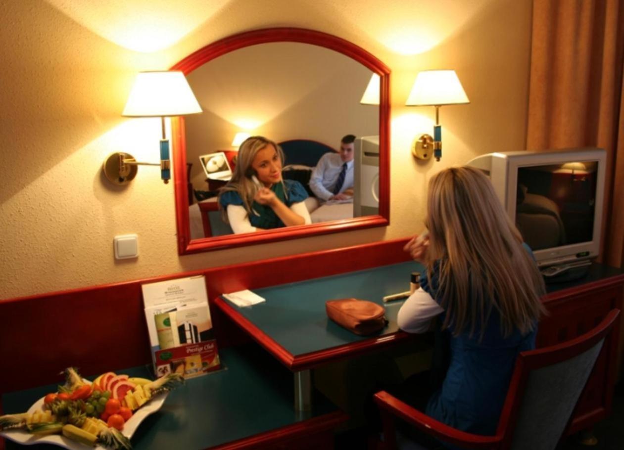 Twin Room - Photo 2