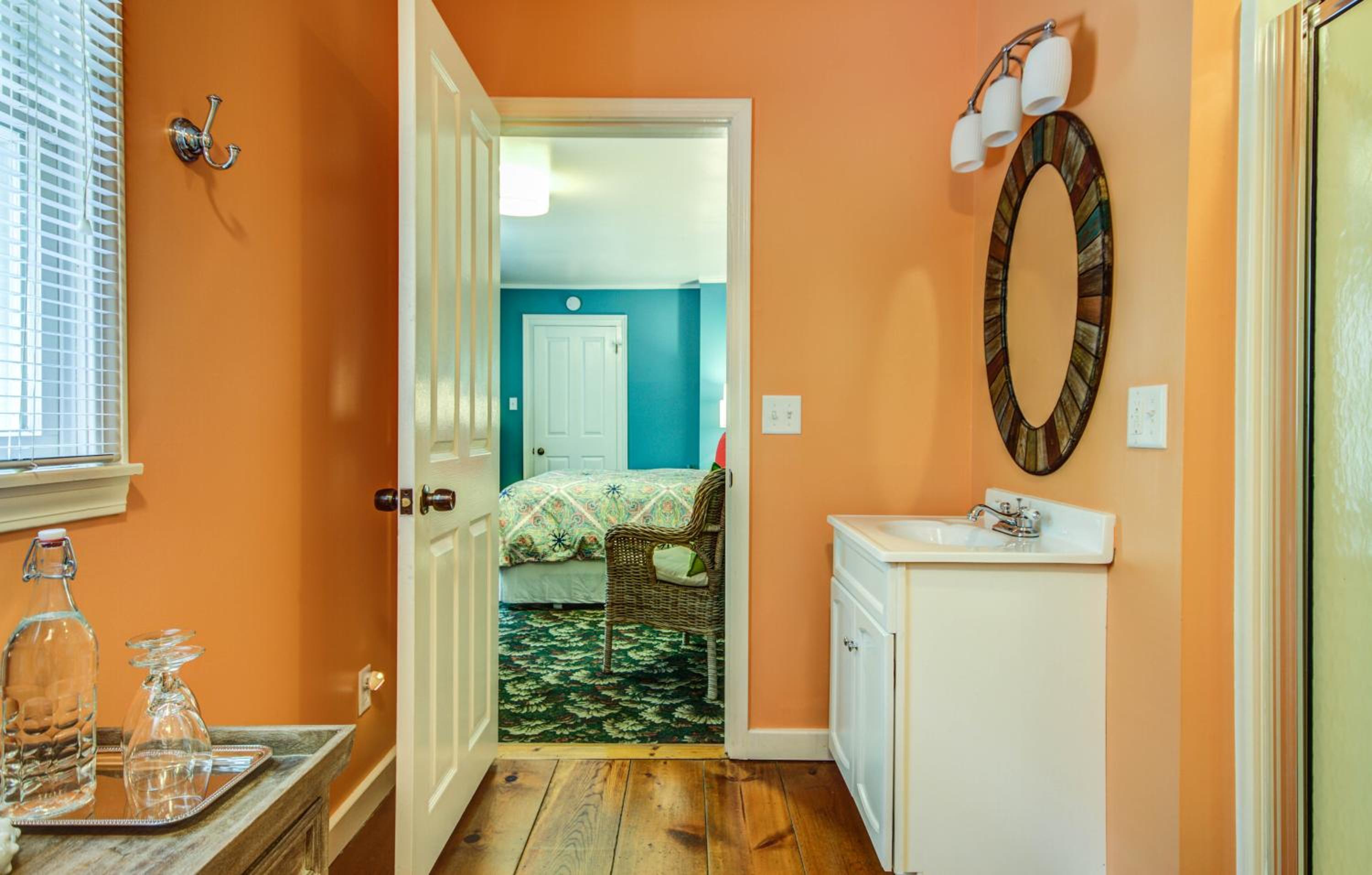 Standard Queen Room photo 2