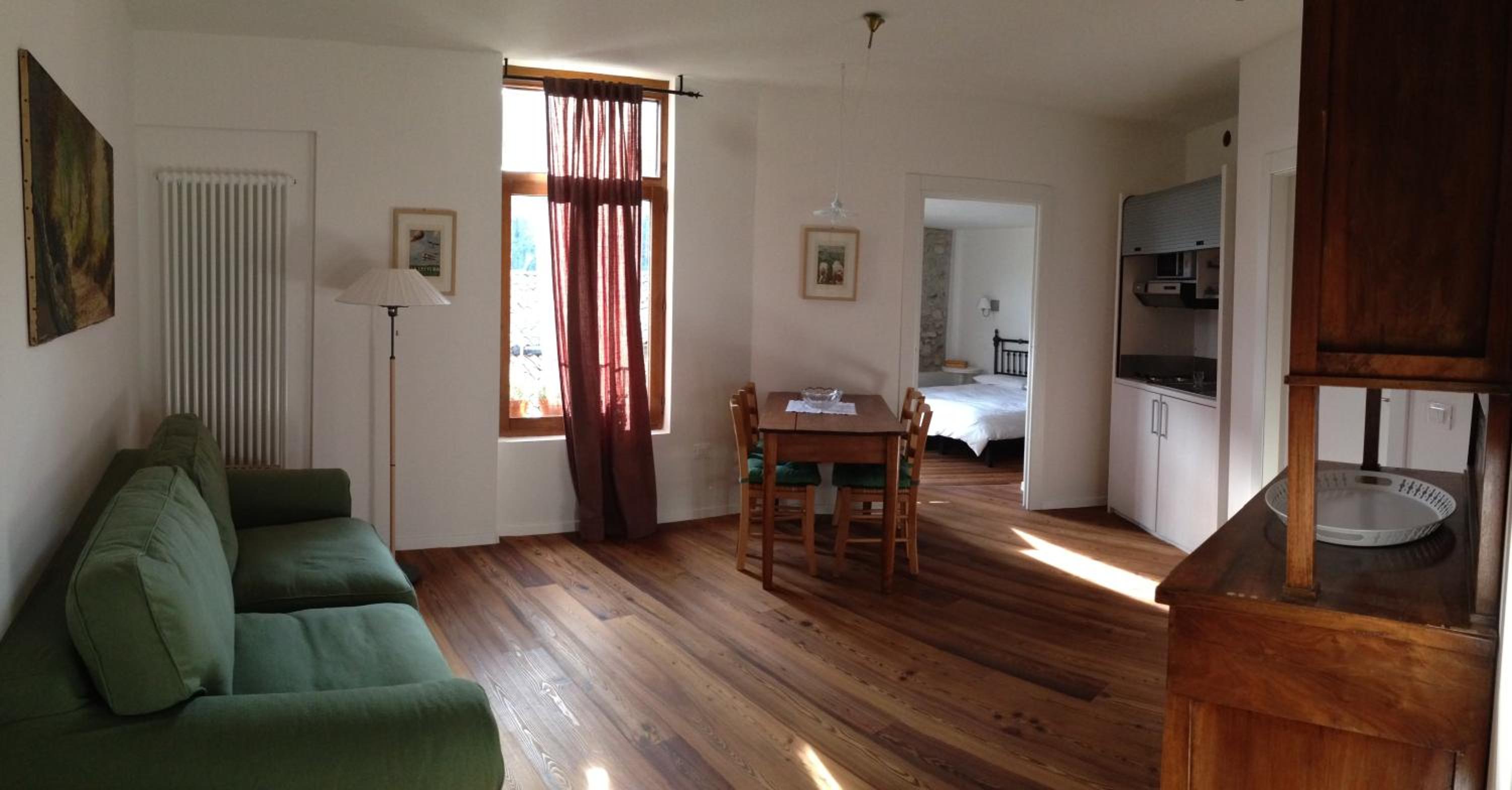 One-Bedroom Apartment (2 Adults)