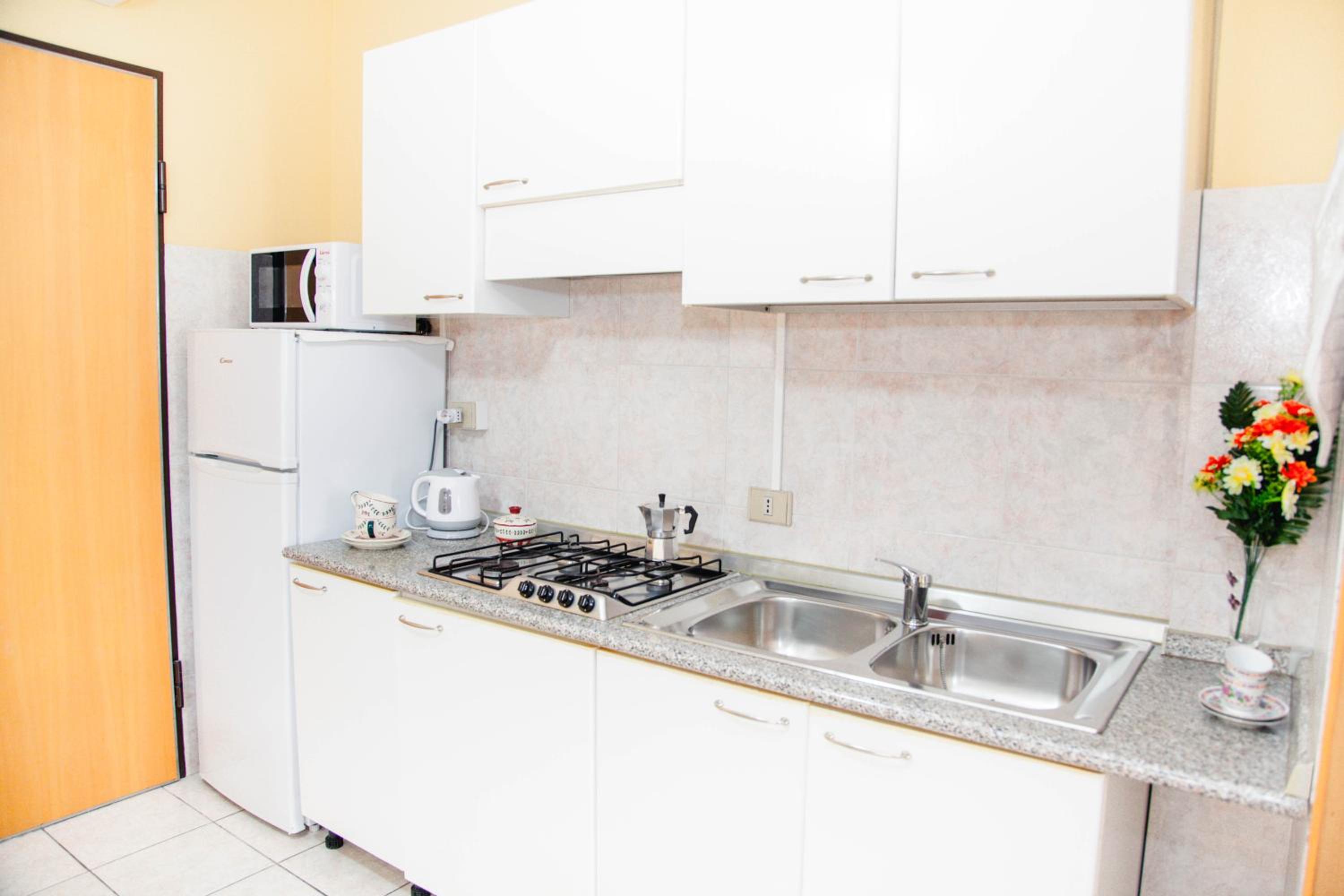 One-Bedroom Apartment (4 Adults) photo 2