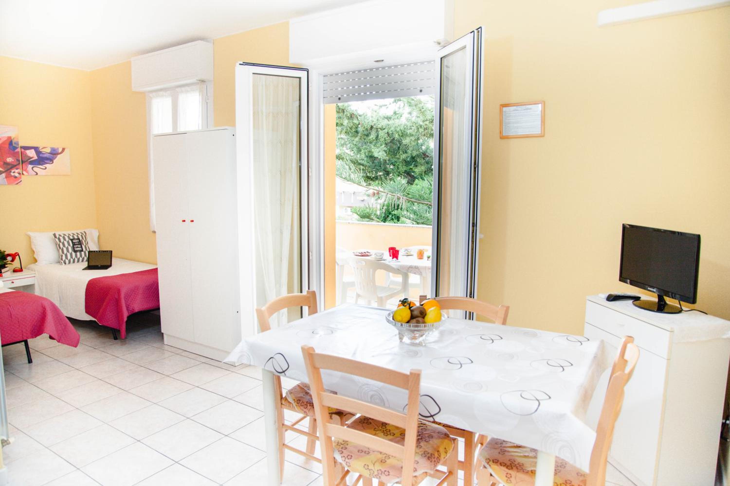 One-Bedroom Apartment (4 Adults) photo 1
