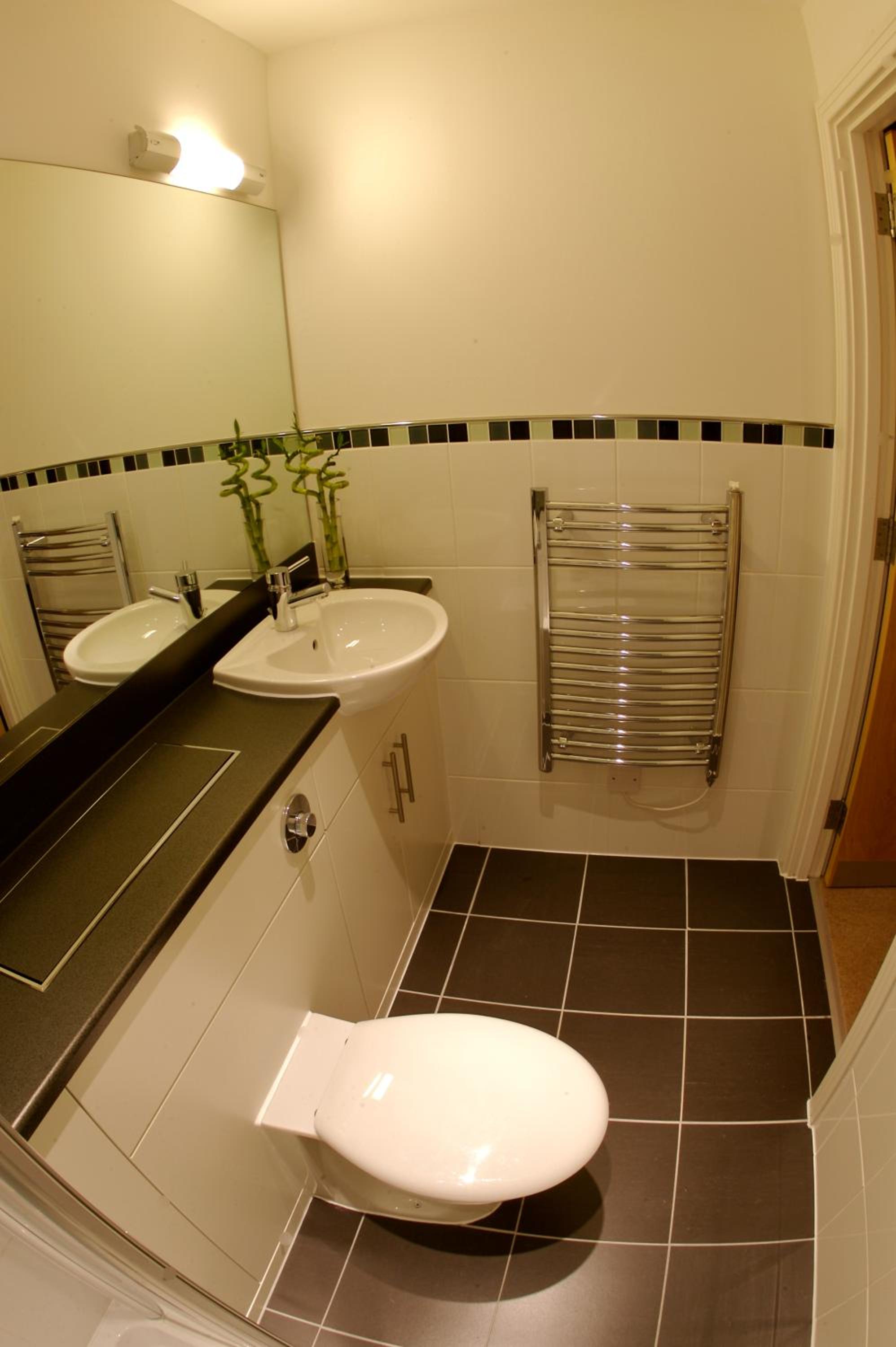 One-Bedroom Suite - Photo 15