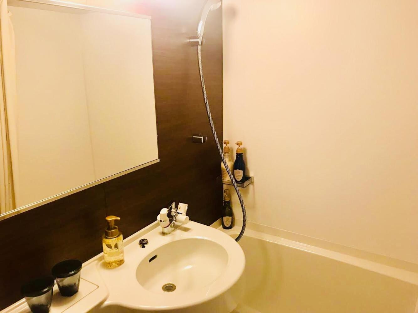 Standard Twin Room - Non-Smoking - No Daily Cleaning photo 3