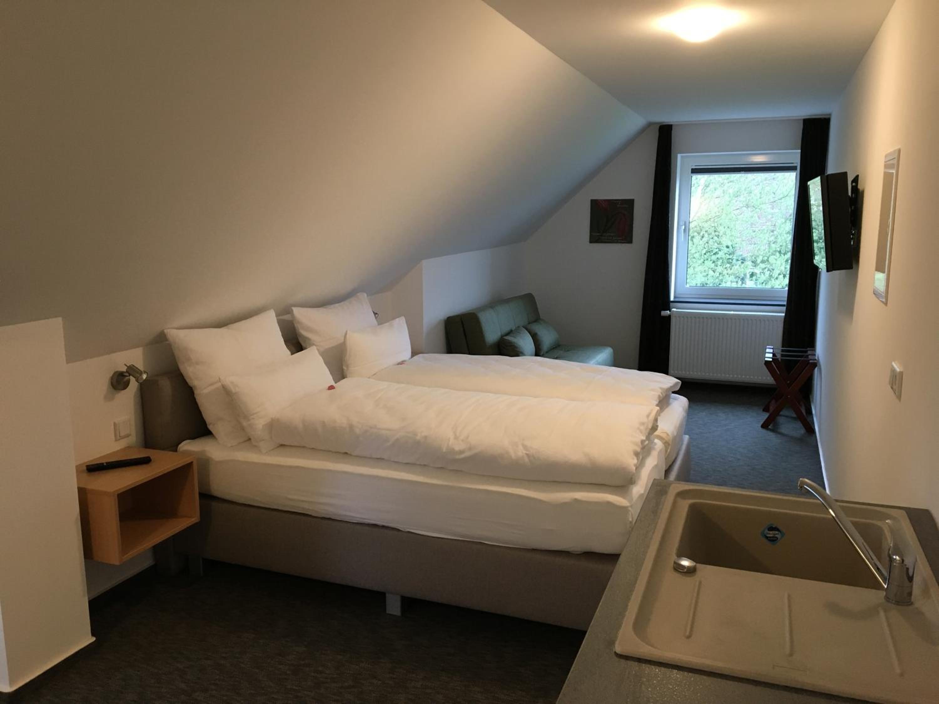 Deluxe Quadruple Room photo 2