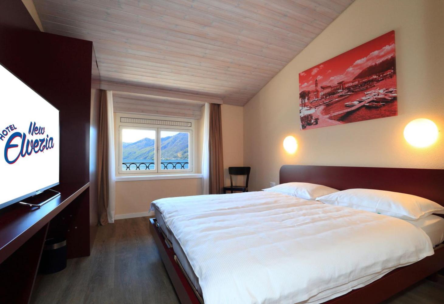 Twin Room with Lake View photo 1