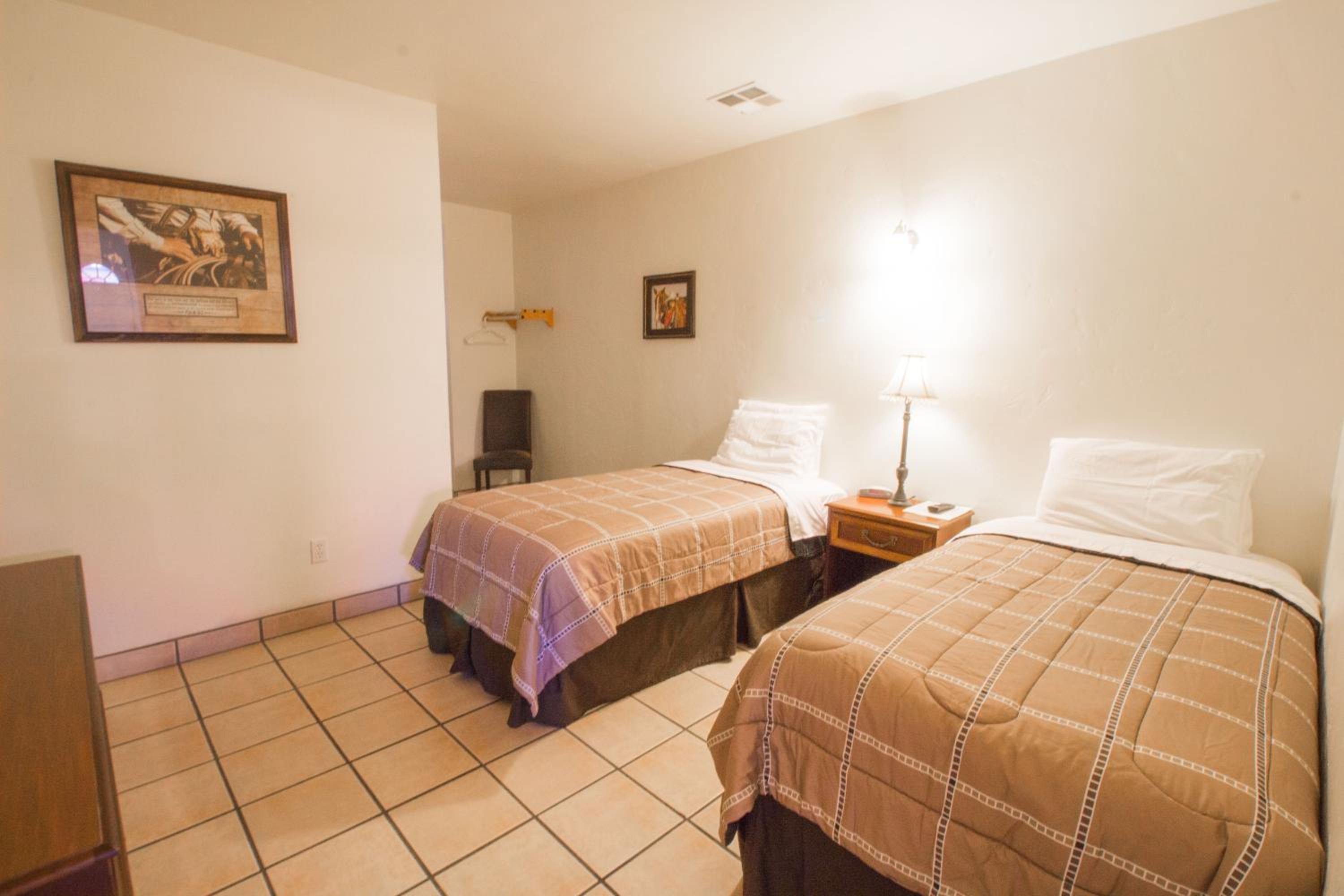 Two-Bedroom Suite photo 2