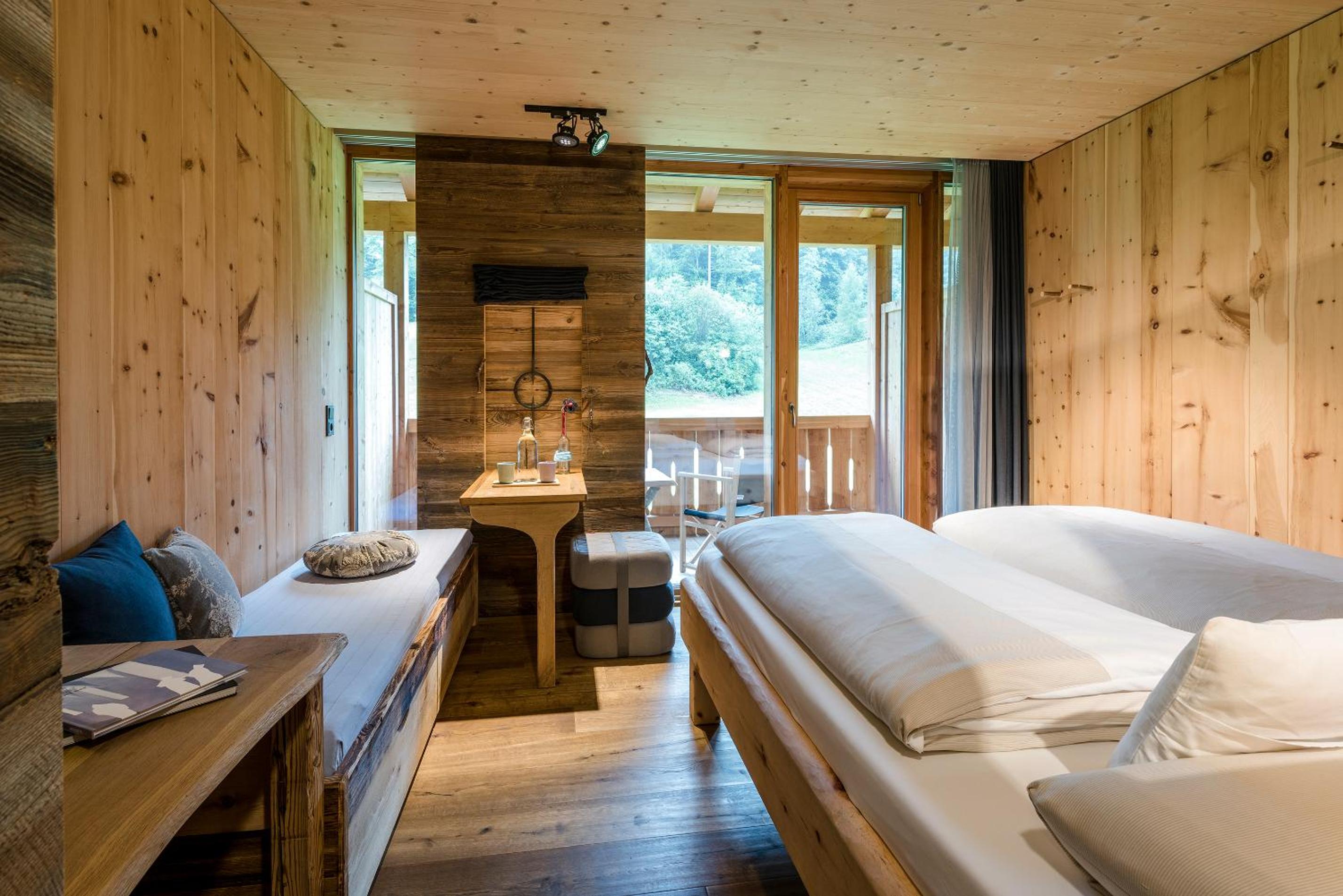 Double Room with Roof Terrace and Hot Pot