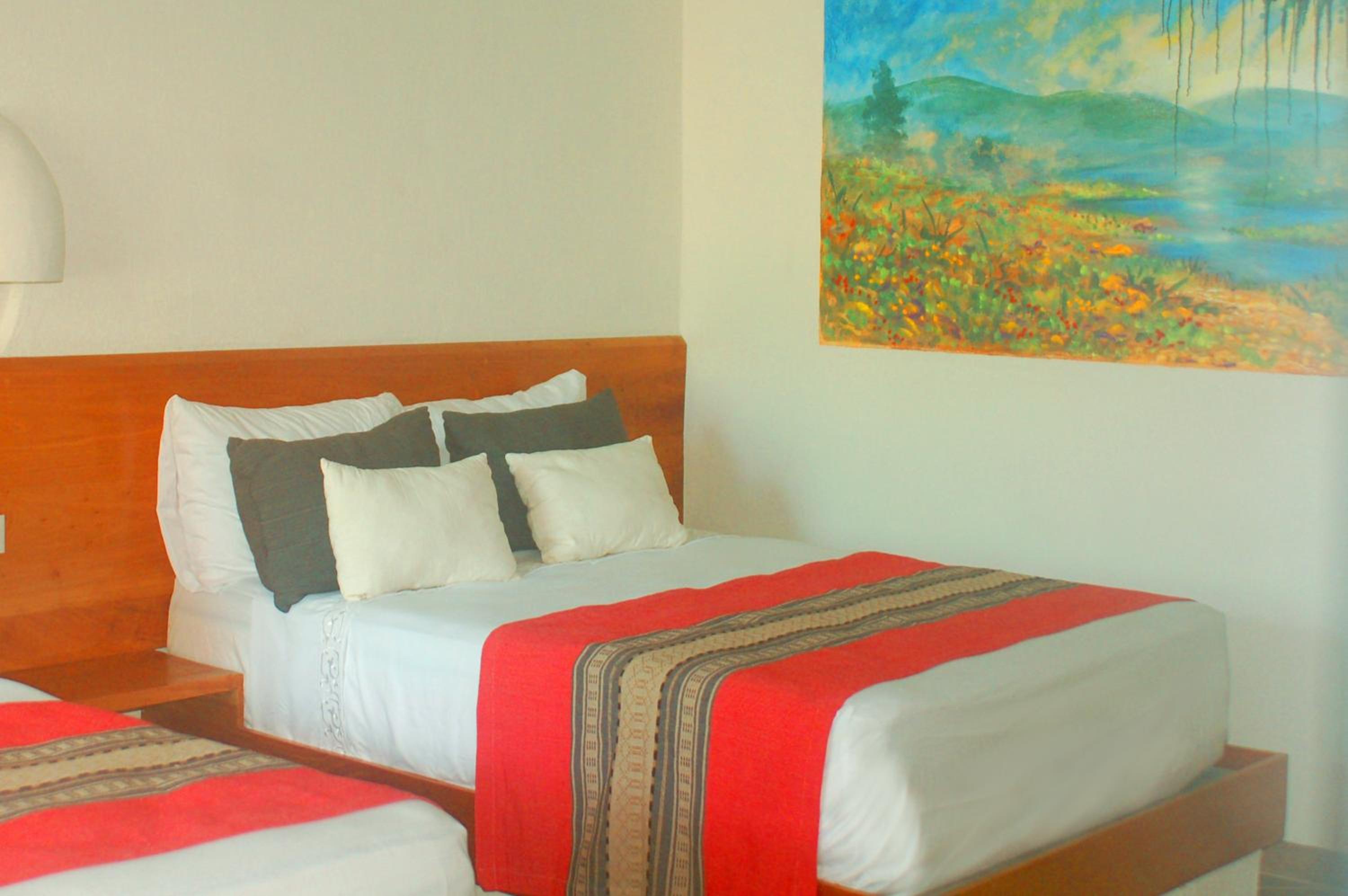 Twin Room - Photo 3