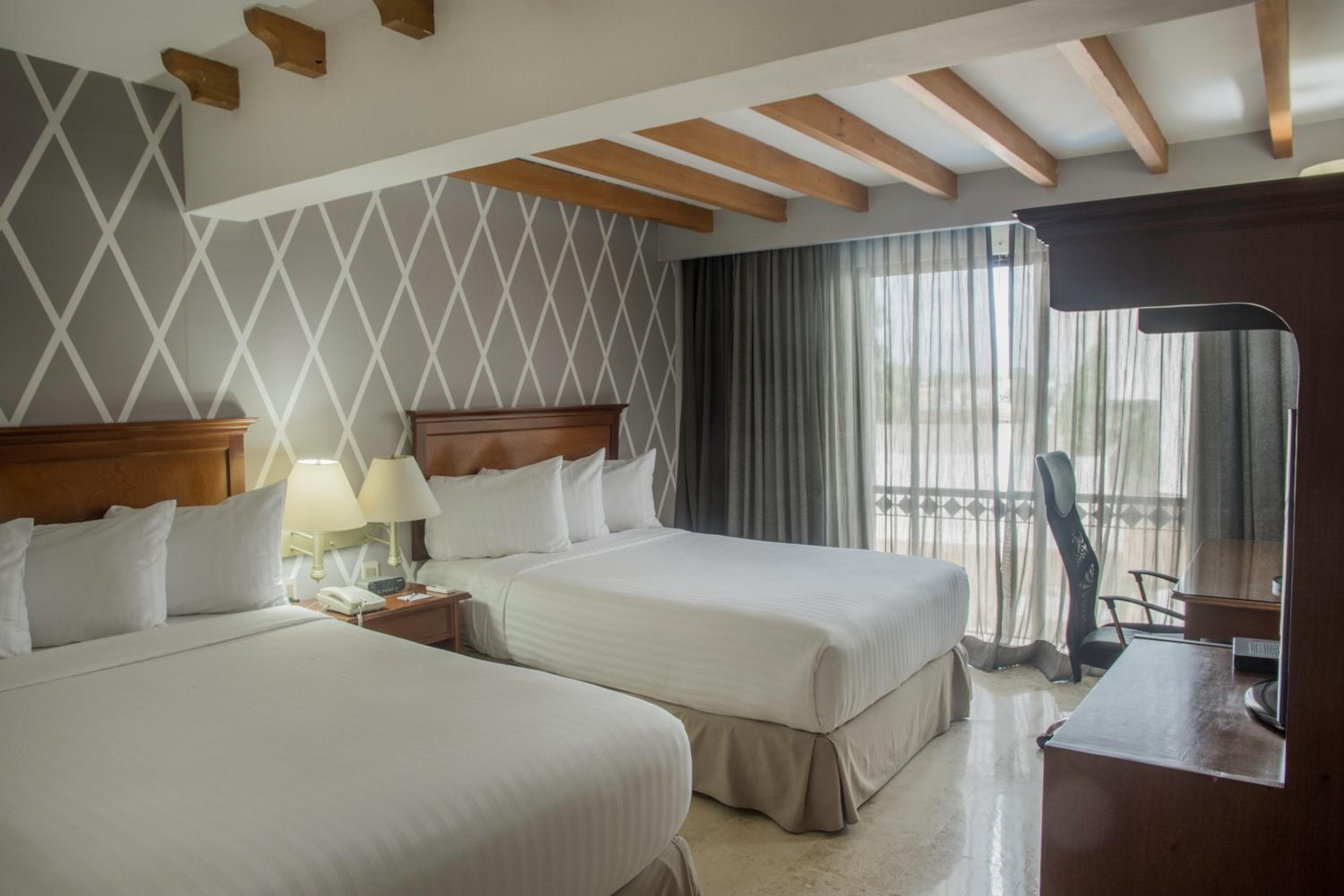 Double Room With Two Double Beds - Non-Smoking photo 1