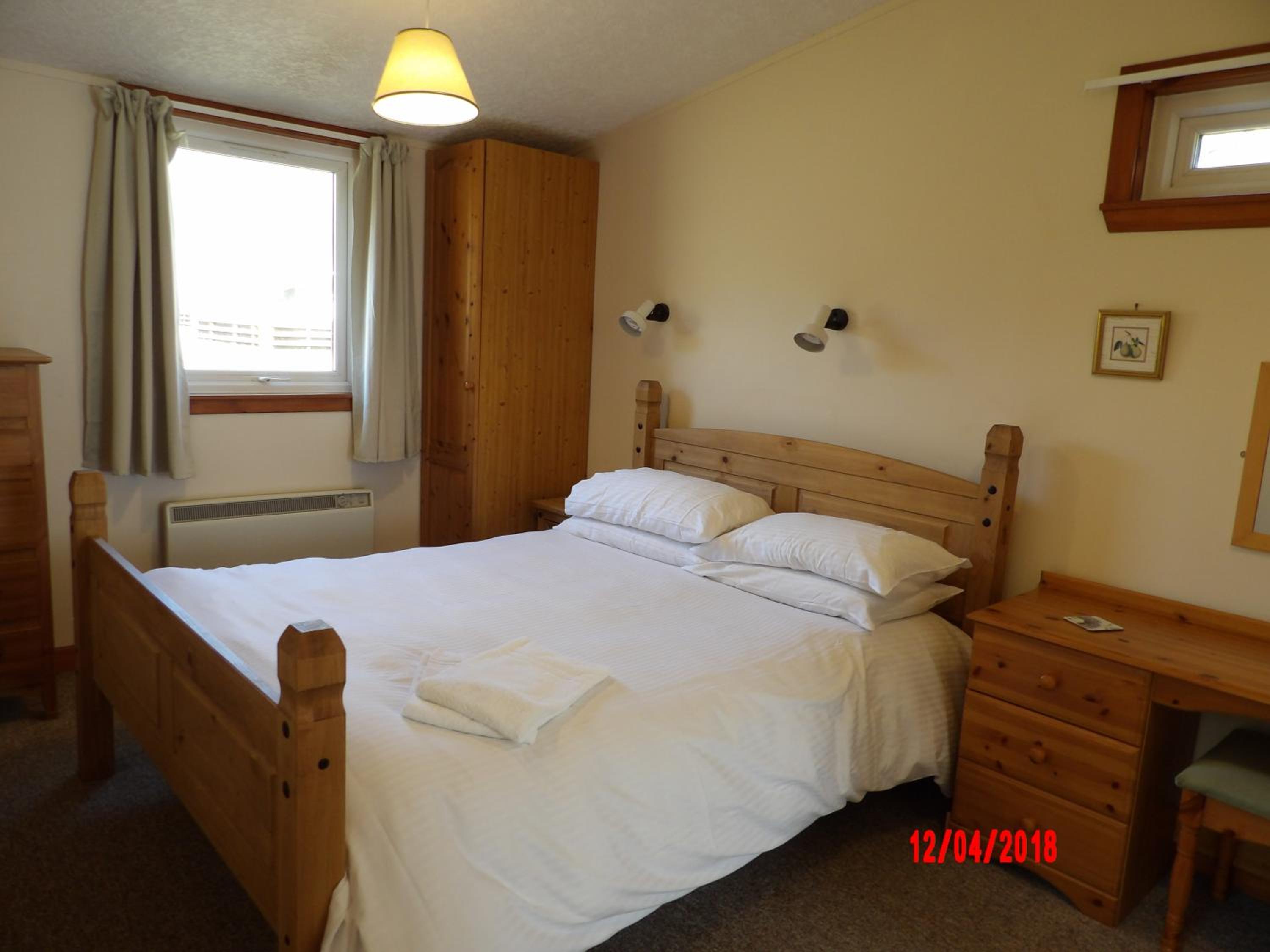 One-Bedroom Cabin