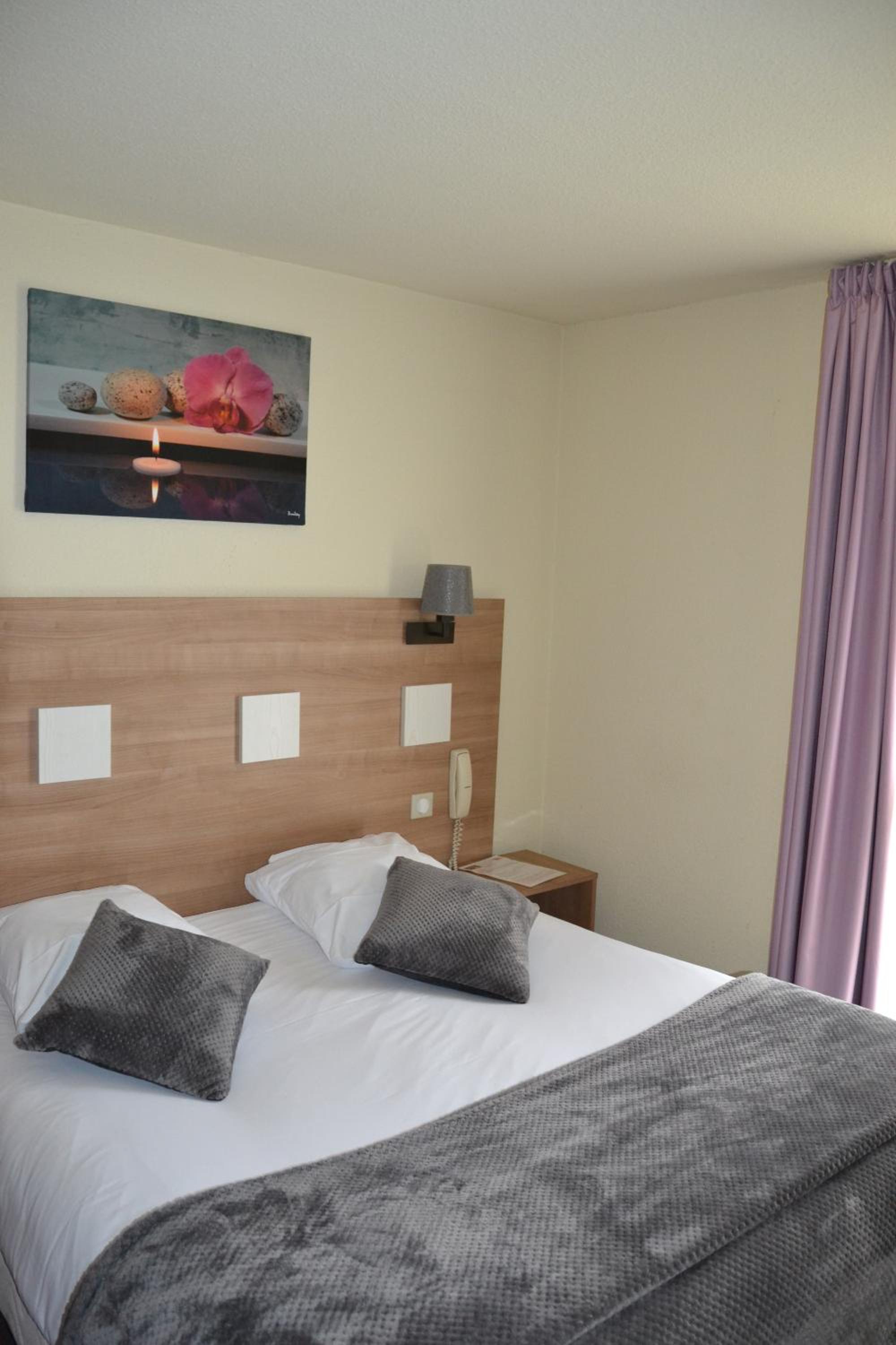 Double Room - Photo 2