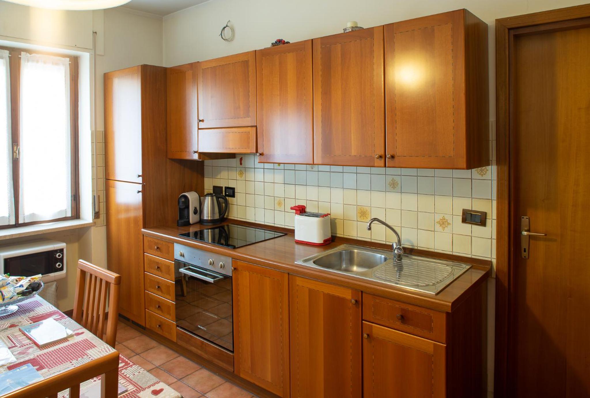 One-Bedroom Apartment - Photo 6
