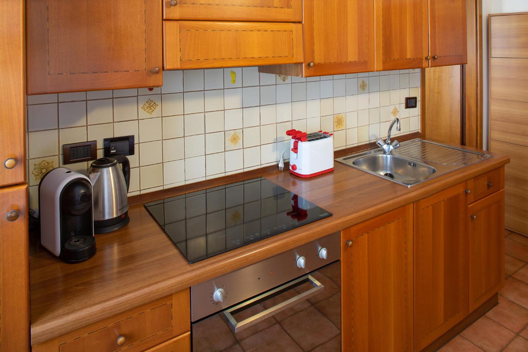 One-Bedroom Apartment - Photo 11
