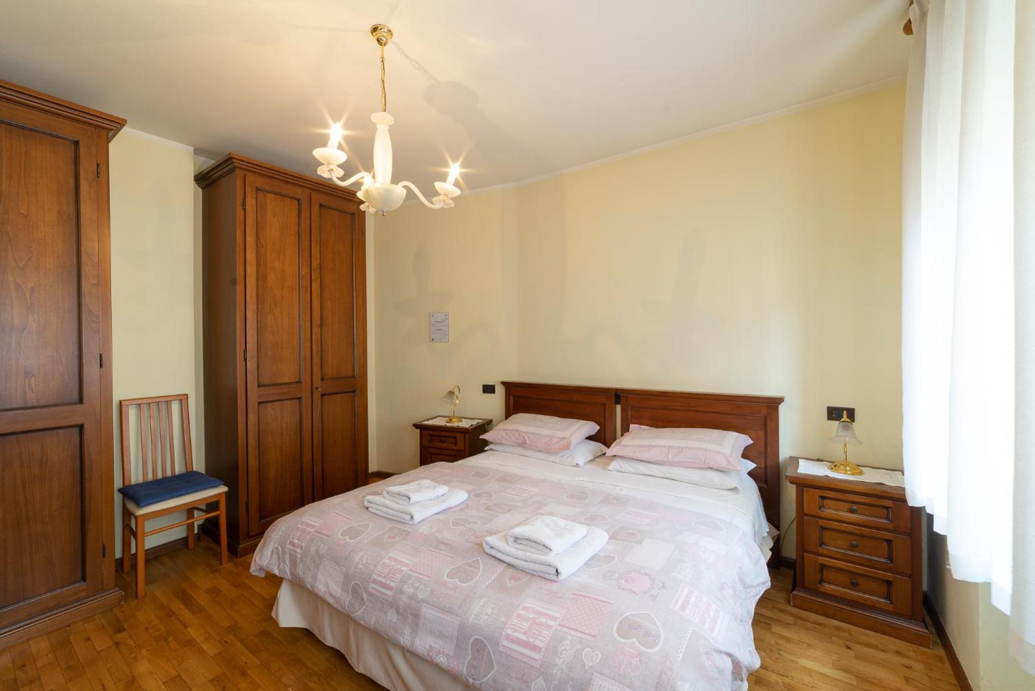 One-Bedroom Apartment - Photo 10