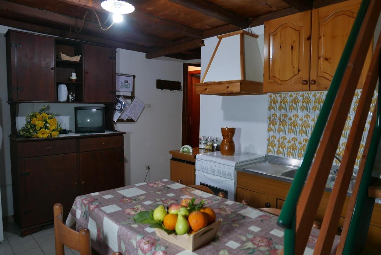 Three-Bedroom Apartment photo 2