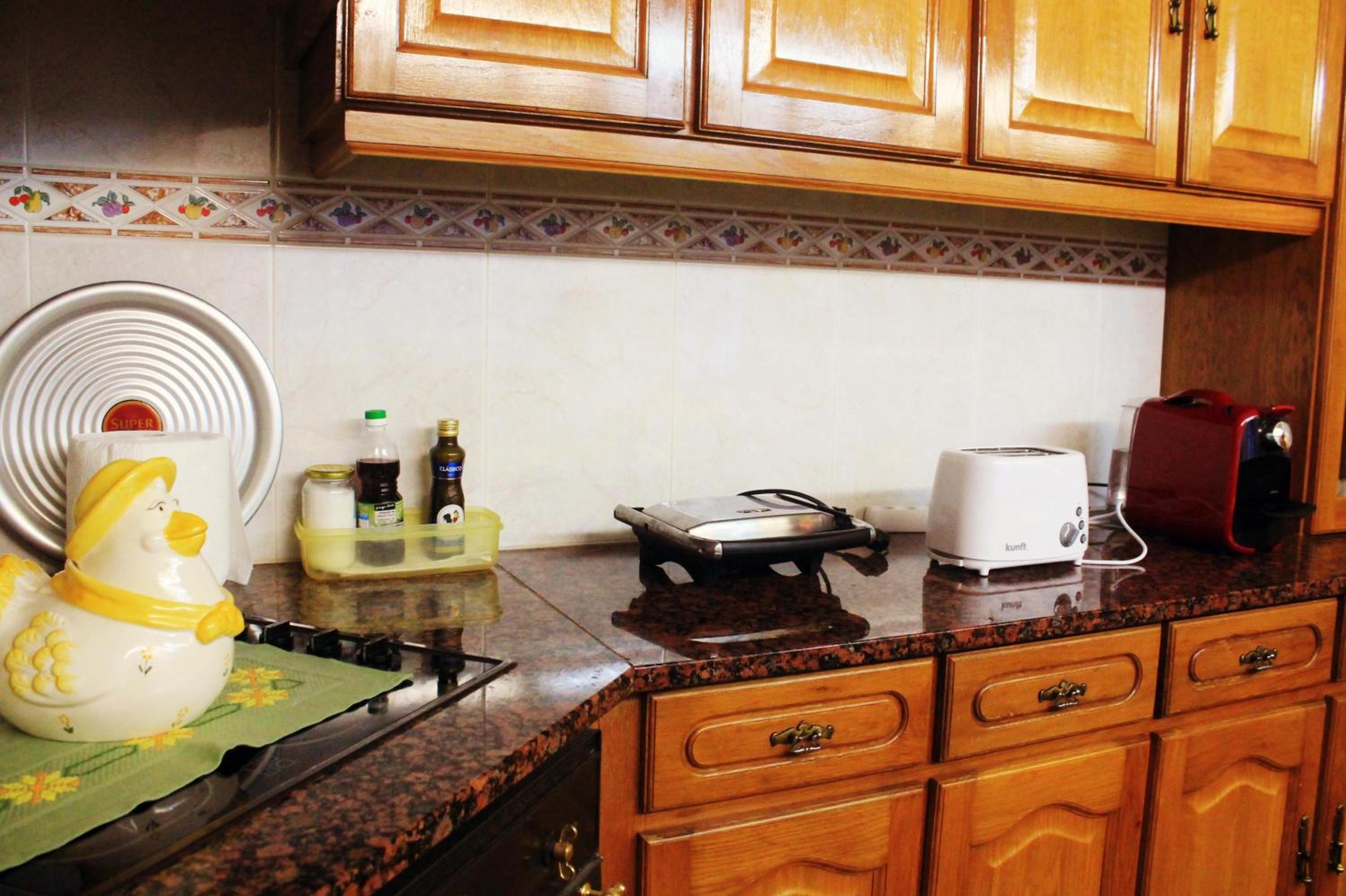 Double Room with Private Bathroom - Photo 9