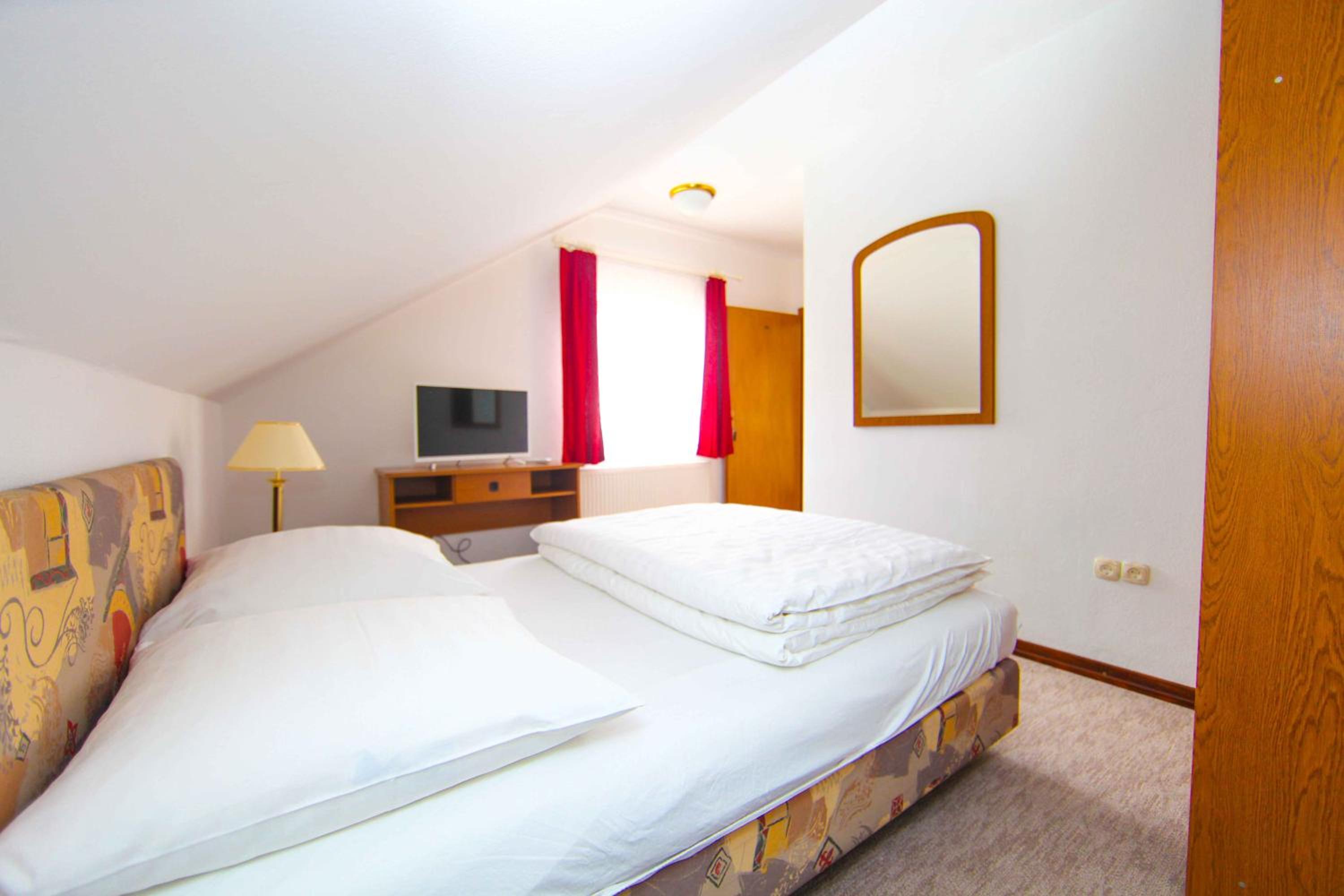 Double Room with Private Bathroom photo 1