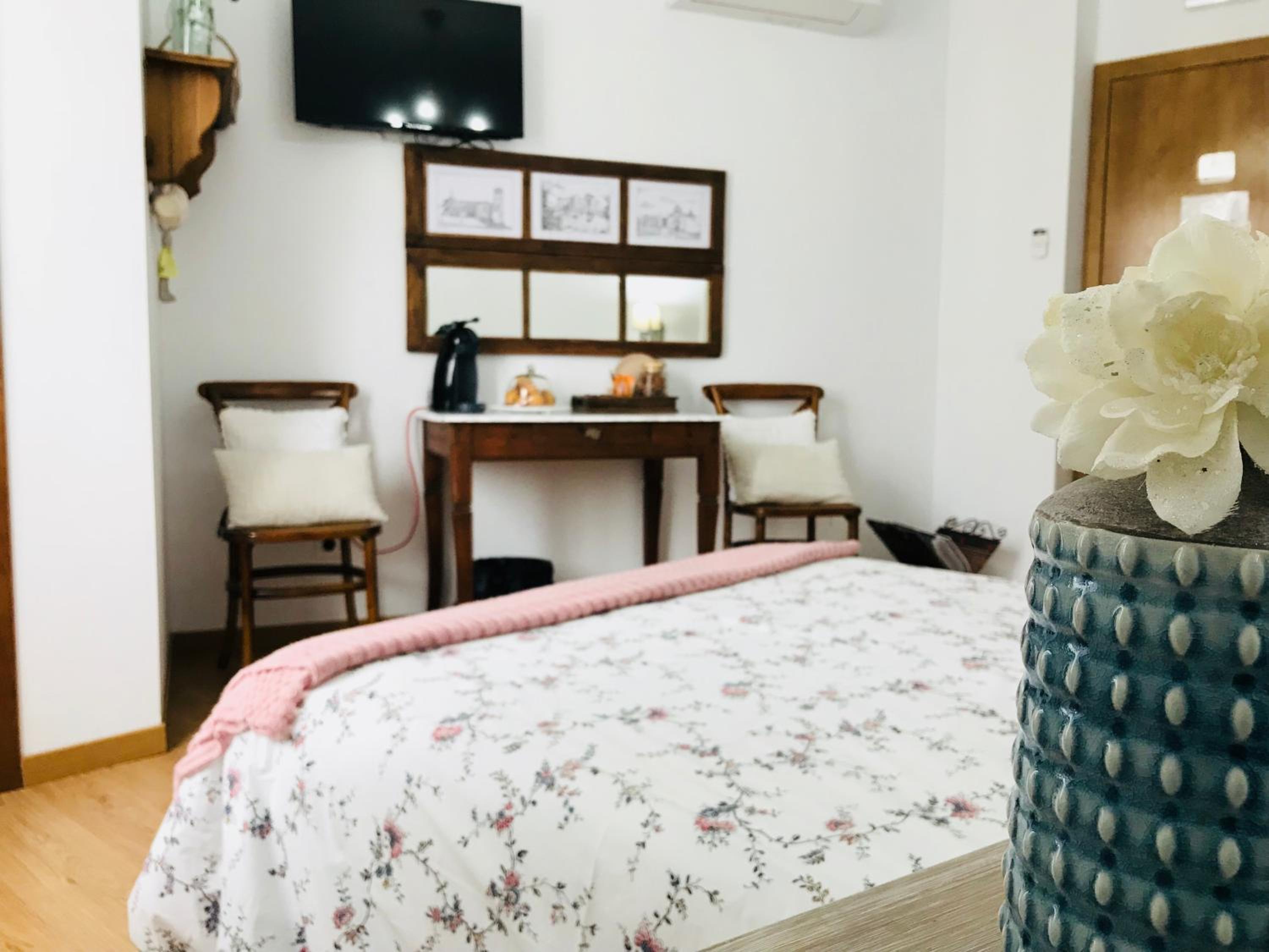 Double Room with Private Bathroom photo 2