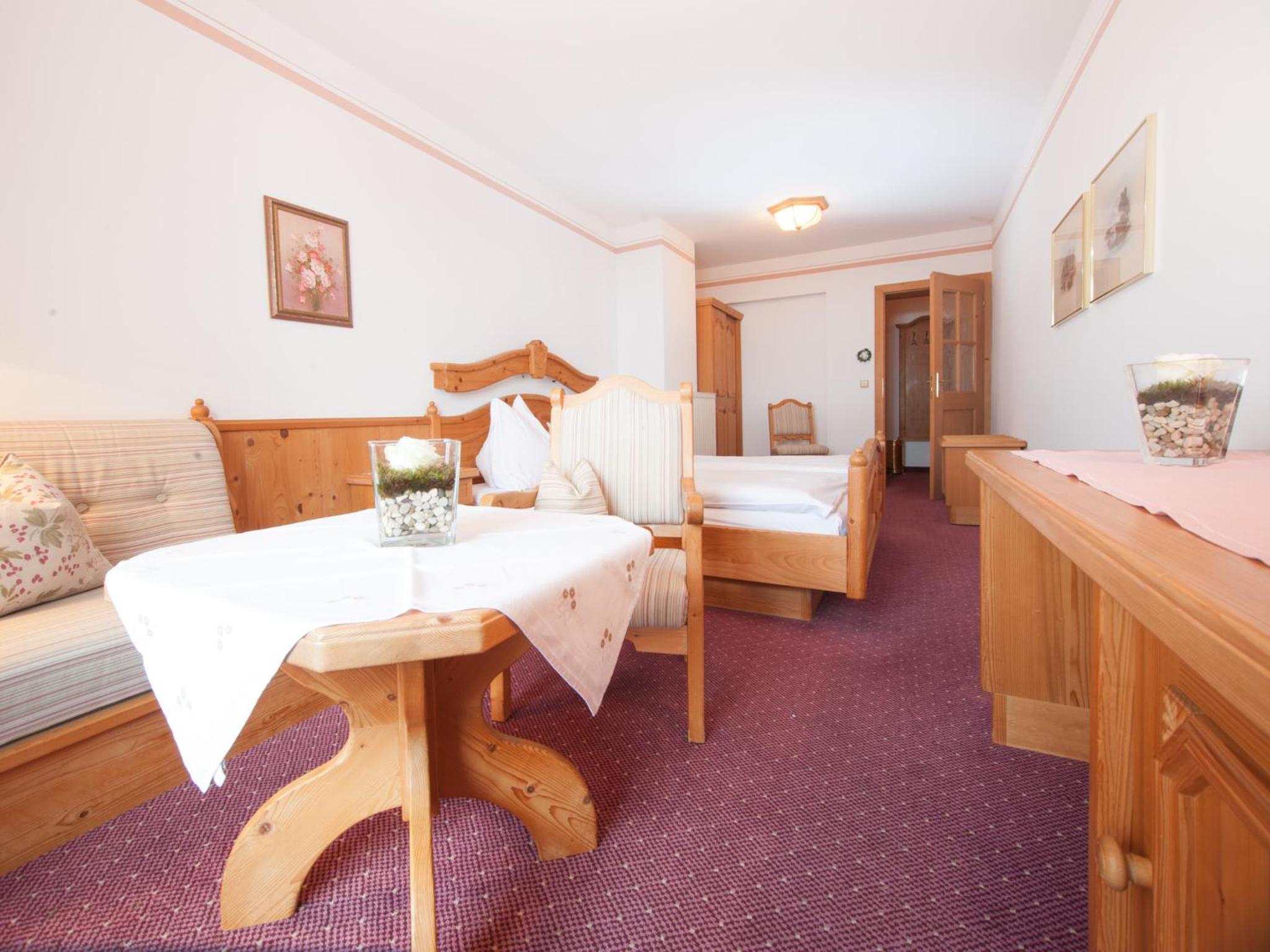 Double Room with Extra Bed photo 3