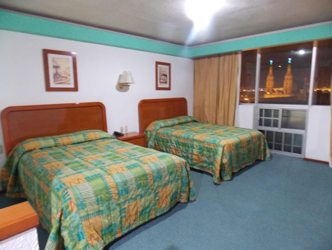 Standard Quadruple Room - Photo 2