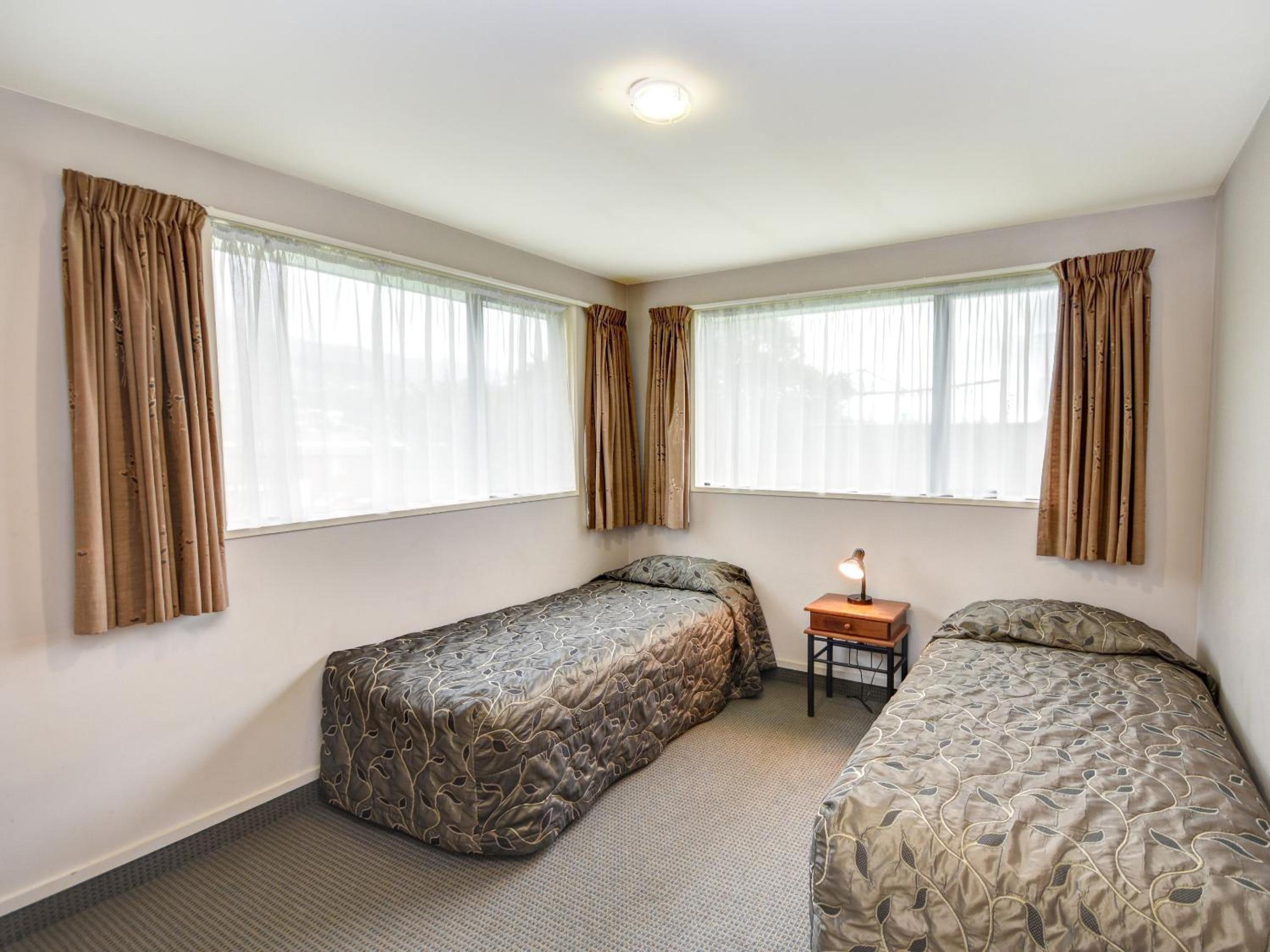 One-Bedroom Apartment (4 Adults) photo 2