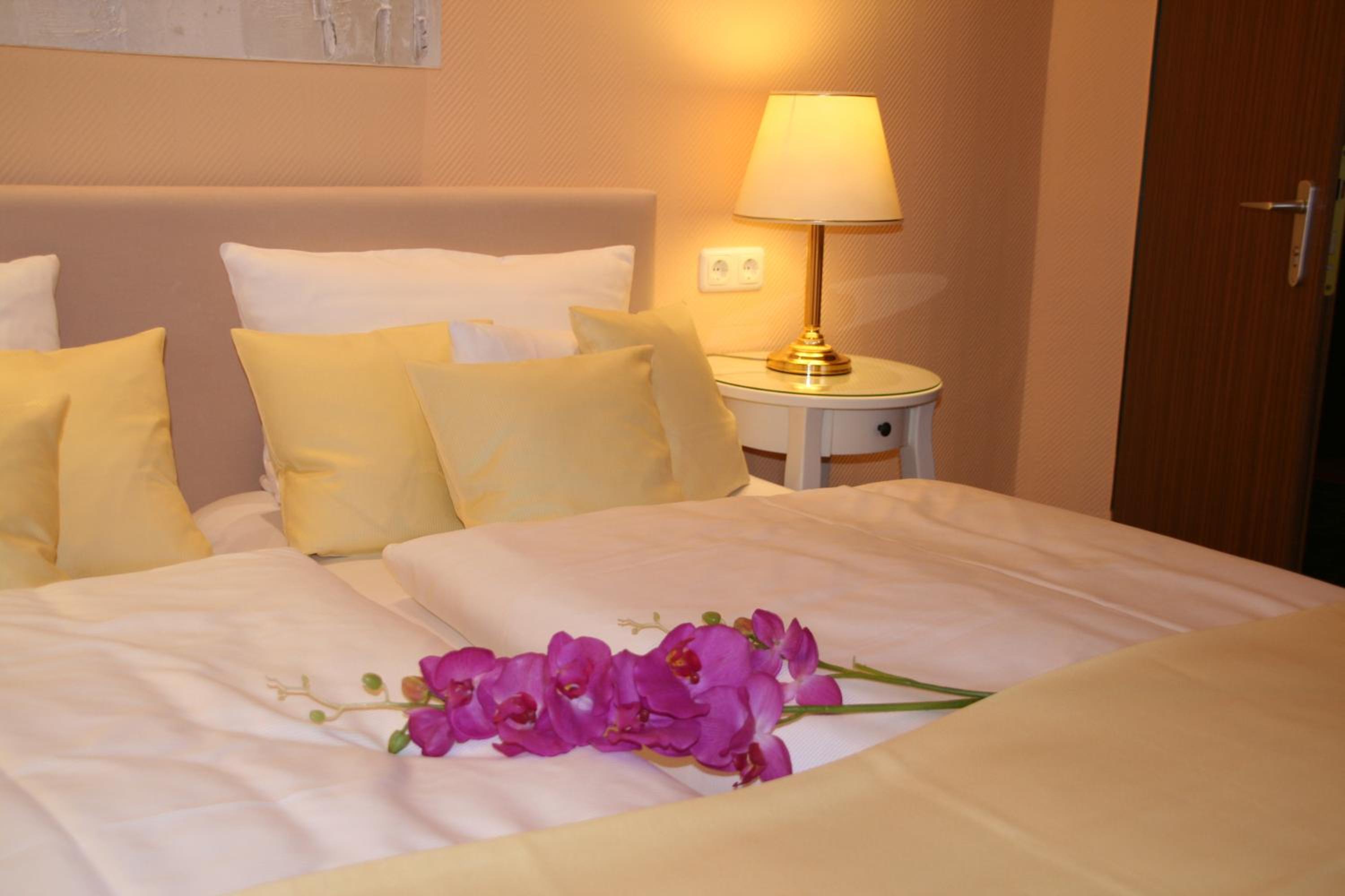 Double Room - Photo 5