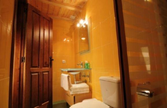 One-Bedroom House photo 2