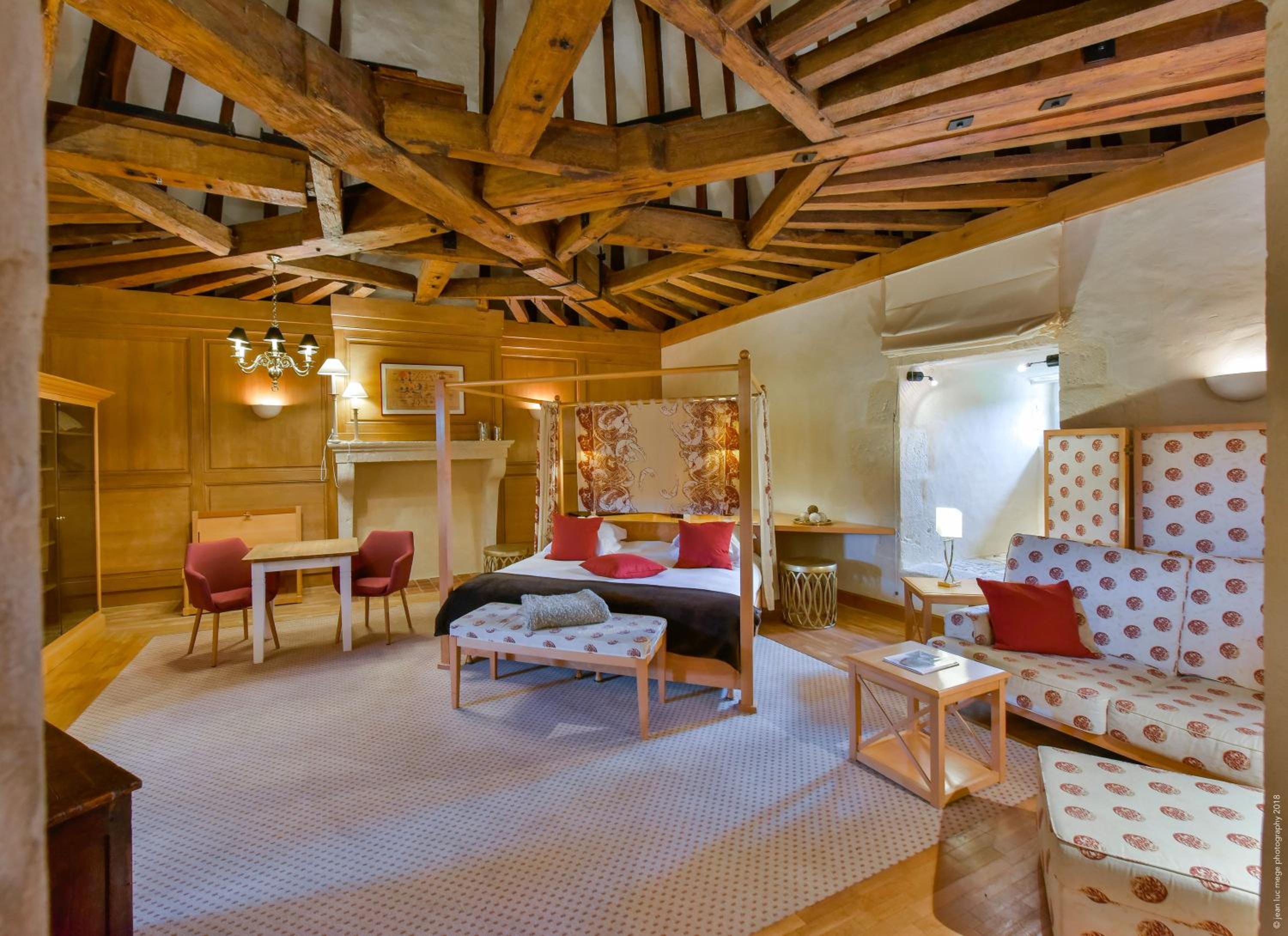 Castle Suite with Golf View - Photo 1