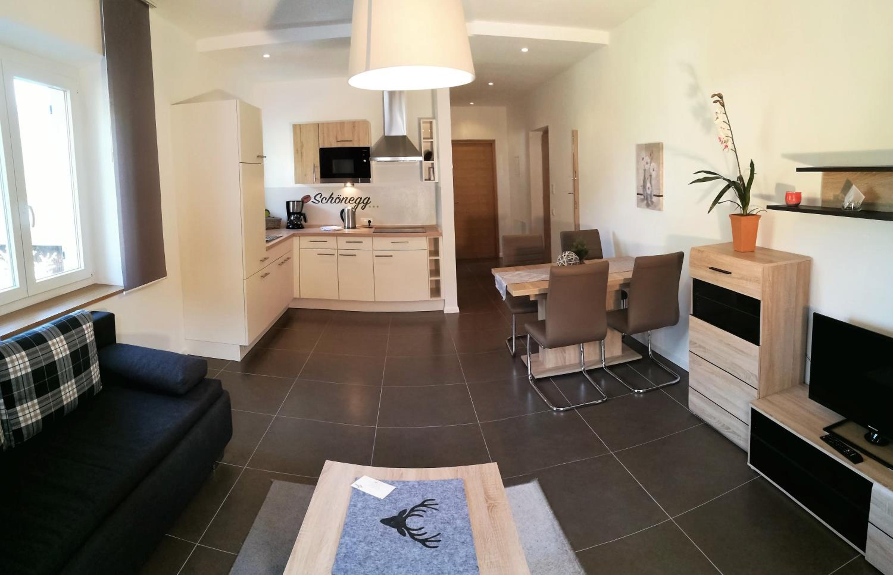 One-Bedroom Apartment with Balcony photo 1