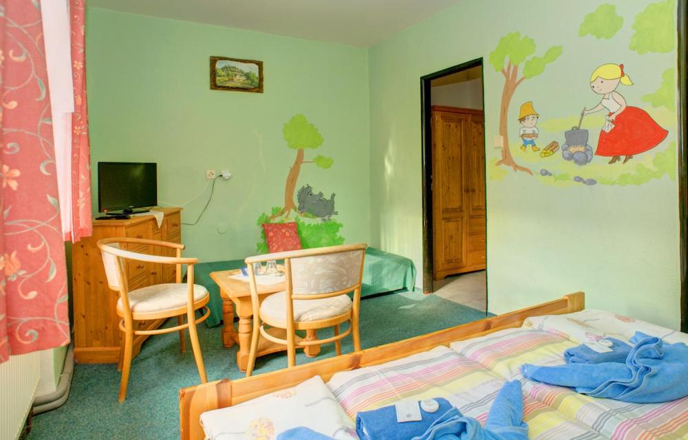 Deluxe Double Room with Extra Bed photo 1