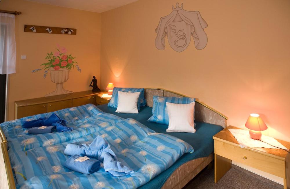 Family Suite photo 2