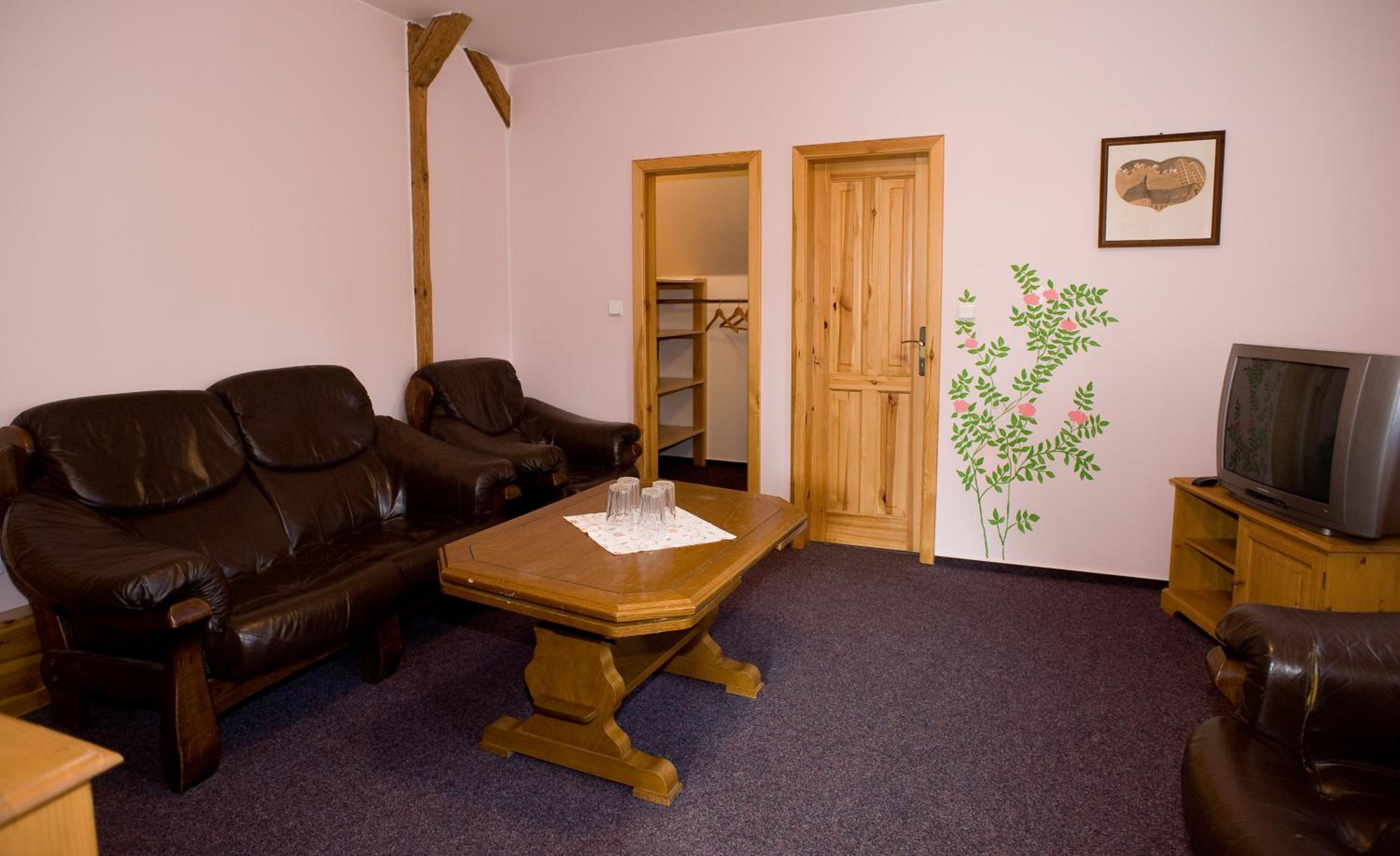 Family Studio photo 3