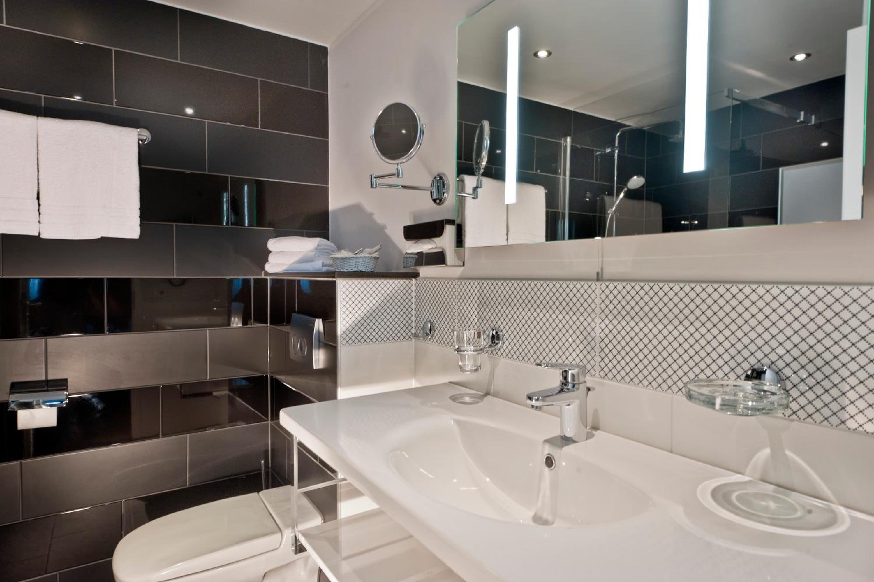 Standard Double Room - Photo 3