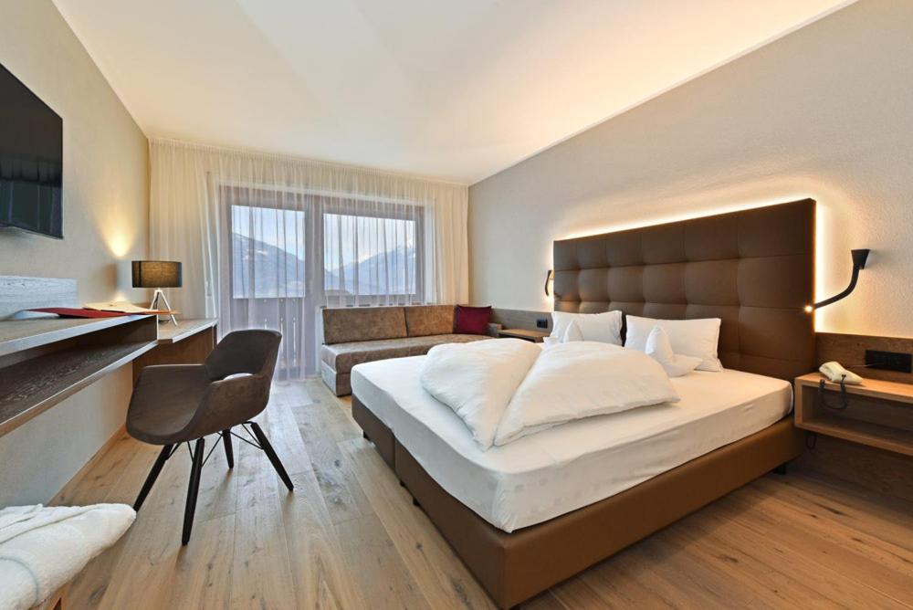 Deluxe Double Room photo 2