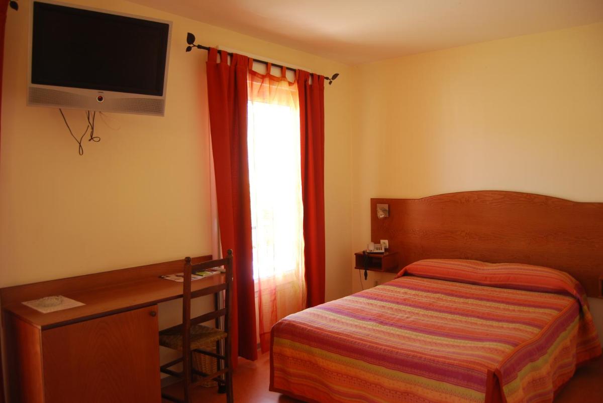 Comfort double or triple room